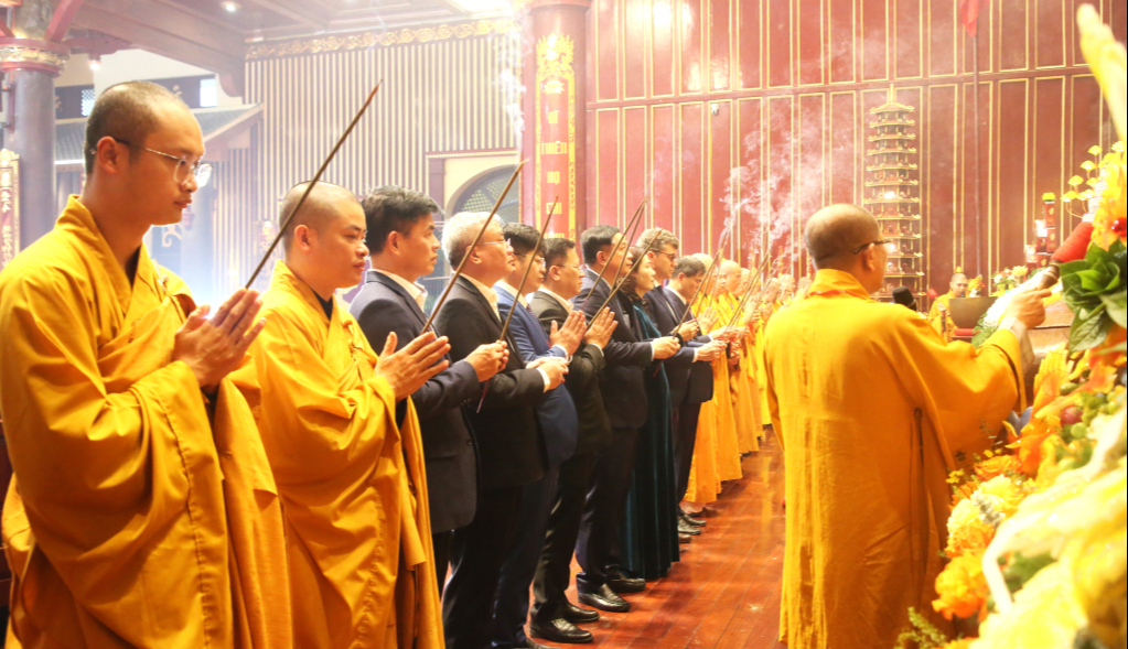 Khai hội Xuân Yên Tử 2026- Ảnh 2. Khai hội Xuân Yên Tử 2026- Ảnh 2.