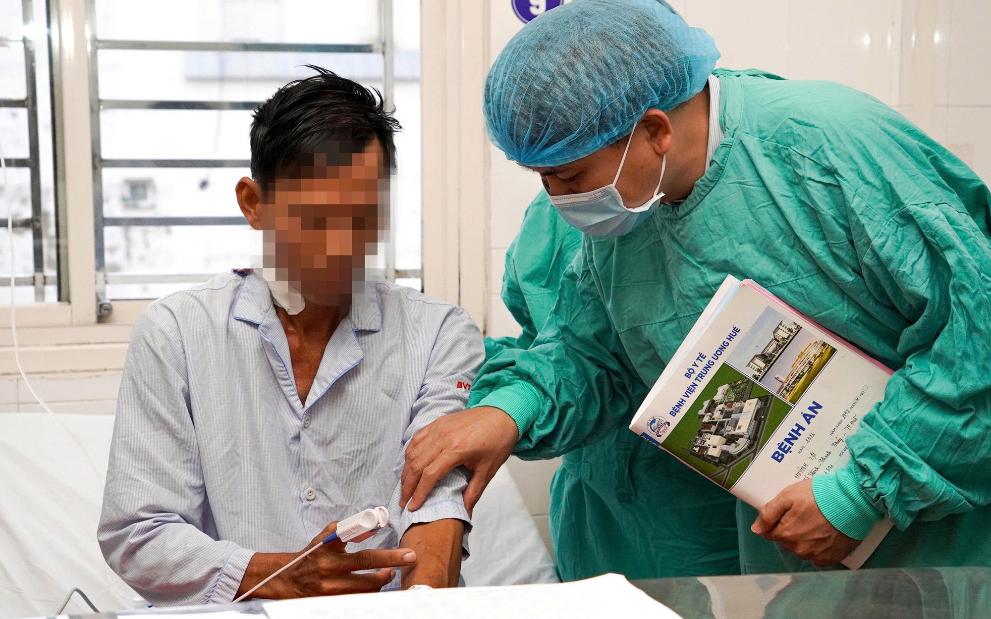 Chuyện chưa kể về ca cắt 2 thận đa nang và ghép thận trong một lần mổ đầu tiên tại Việt Nam