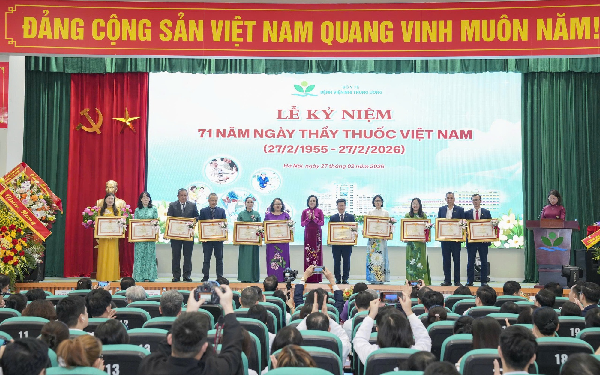 Bệnh viện Đa khoa Cửa Đông đón nhận Huân chương Lao động hạng Ba- Ảnh 4. Bệnh viện Đa khoa Cửa Đông đón nhận Huân chương Lao động hạng Ba- Ảnh 4.