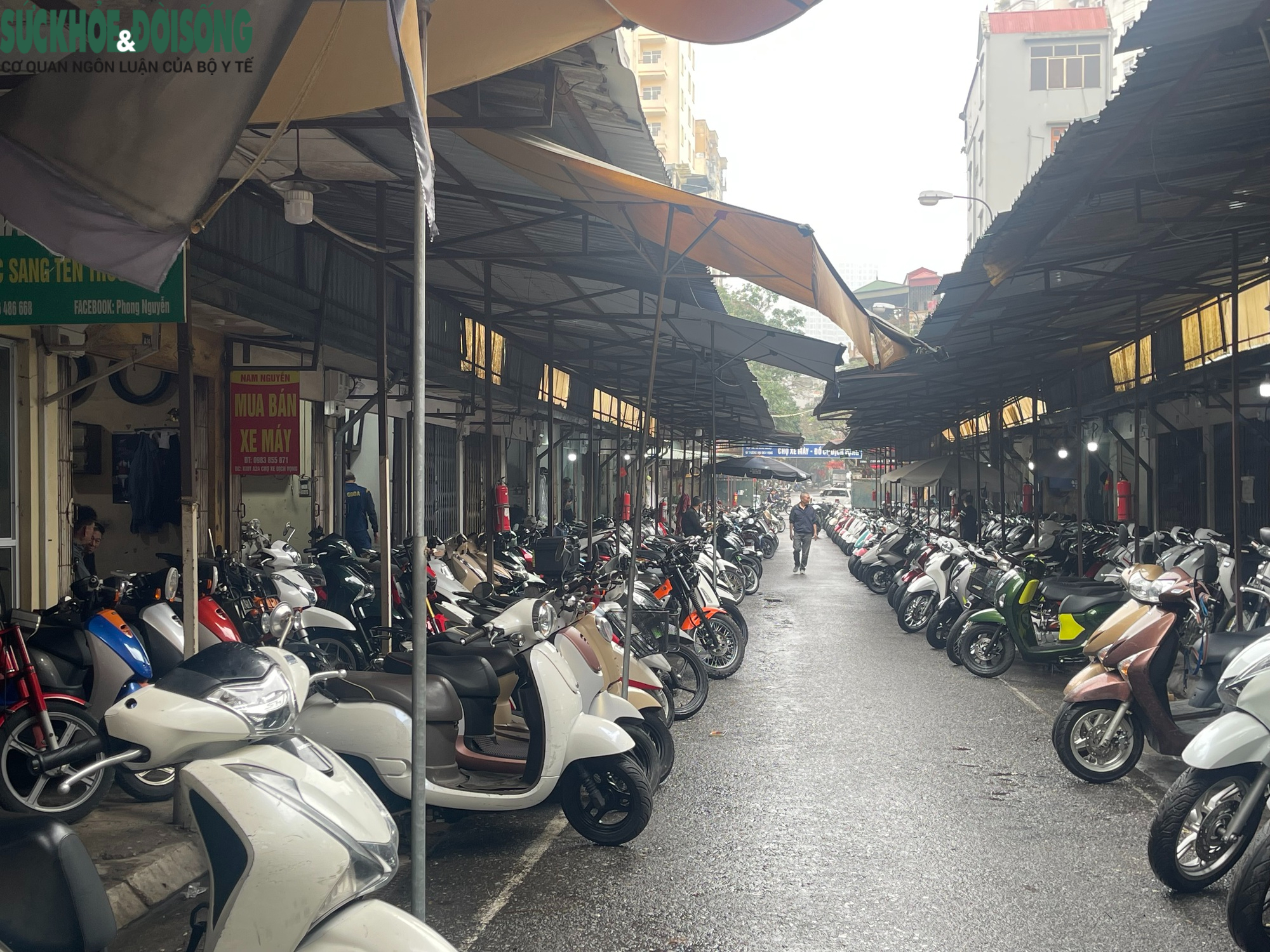 Chợ xe máy cũ chùa Hà đìu hiu đầu năm: Hàng trăm xe xếp kín, vắng bóng khách mua- Ảnh 2. Chợ xe máy cũ chùa Hà đìu hiu đầu năm: Hàng trăm xe xếp kín, vắng bóng khách mua- Ảnh 2.