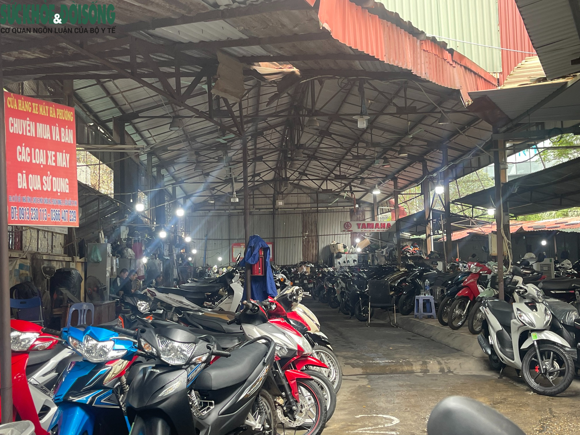 Chợ xe máy cũ chùa Hà đìu hiu đầu năm: Hàng trăm xe xếp kín, vắng bóng khách mua- Ảnh 4. Chợ xe máy cũ chùa Hà đìu hiu đầu năm: Hàng trăm xe xếp kín, vắng bóng khách mua- Ảnh 4.