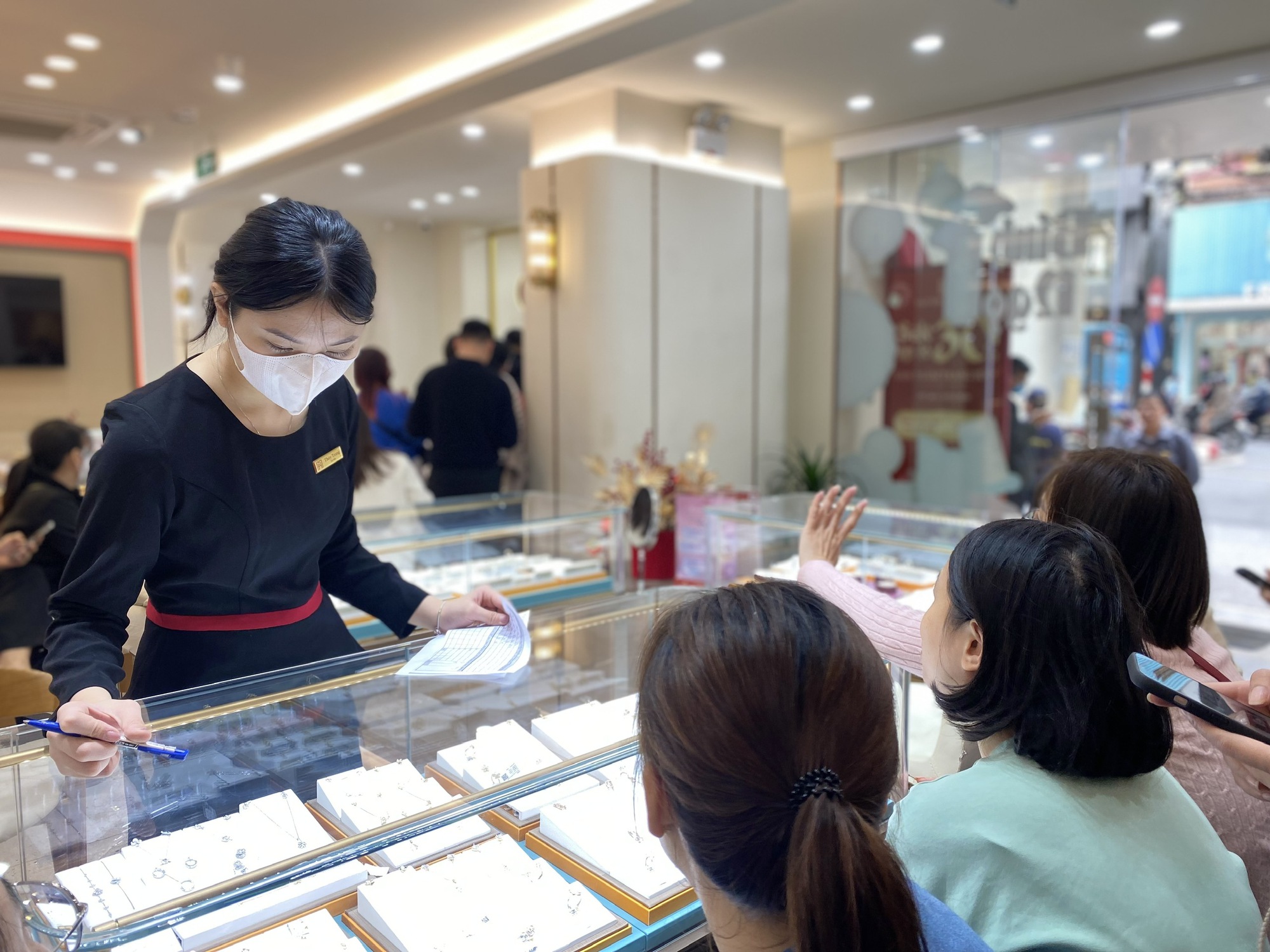 Loại trang sức nào đang được ‘săn lùng’ để tích lộc, cầu may trong năm mới 2026?- Ảnh 2.