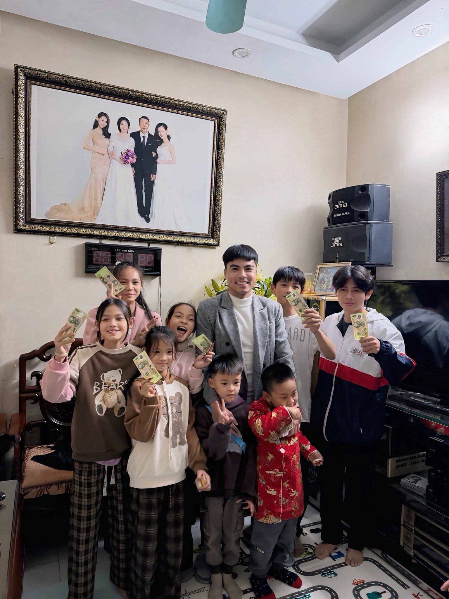 Đám hỏi ở quê nhà của Huyền Trang Mù Tạt và cầu thủ Đức Huy- Ảnh 5.