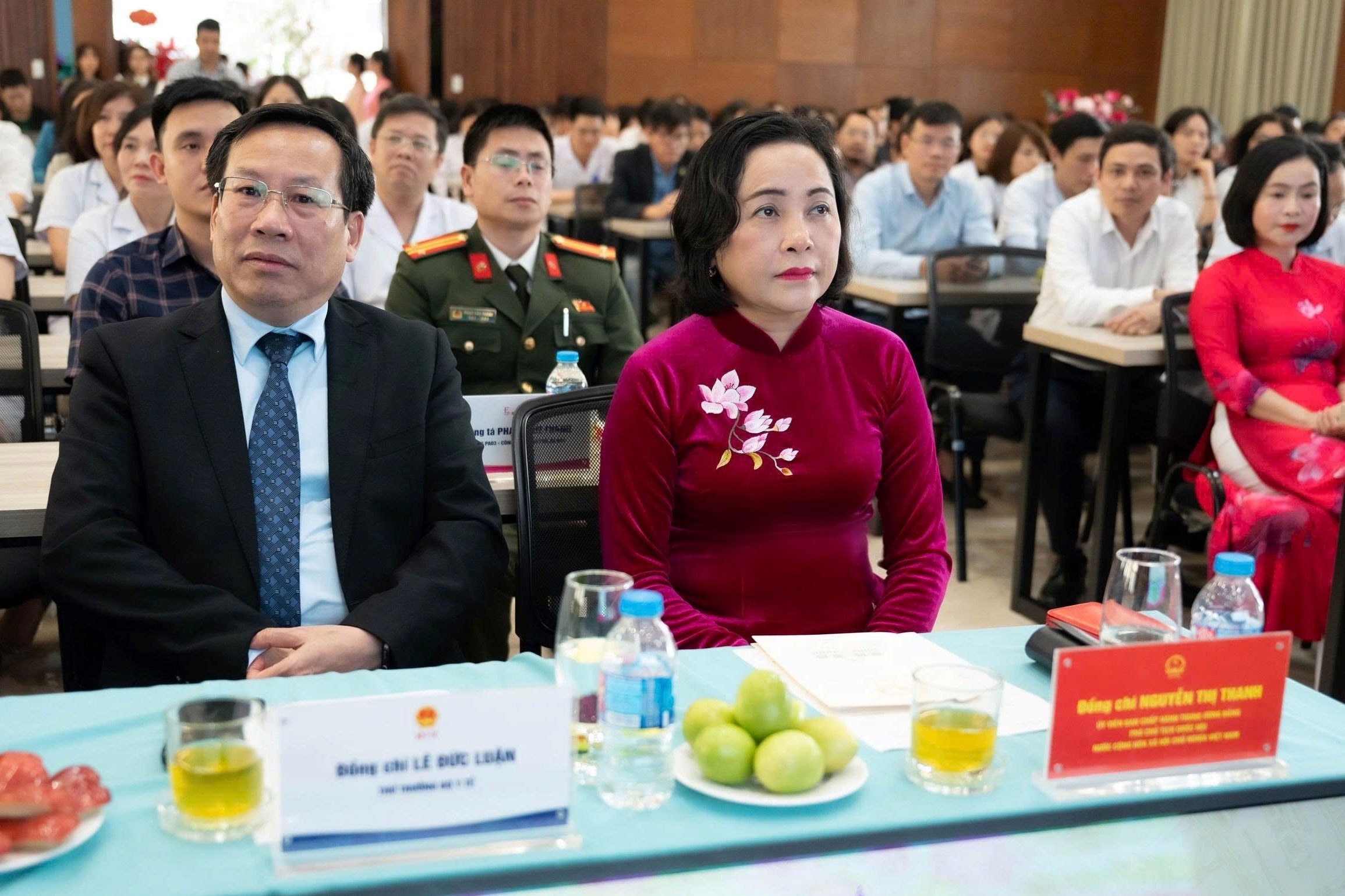 Phó Chủ tịch Quốc hội thăm, chúc mừng Viện Huyết học - Truyền máu Trung ương và Bệnh viện E- Ảnh 2. Phó Chủ tịch Quốc hội thăm, chúc mừng Viện Huyết học - Truyền máu Trung ương và Bệnh viện E- Ảnh 2.