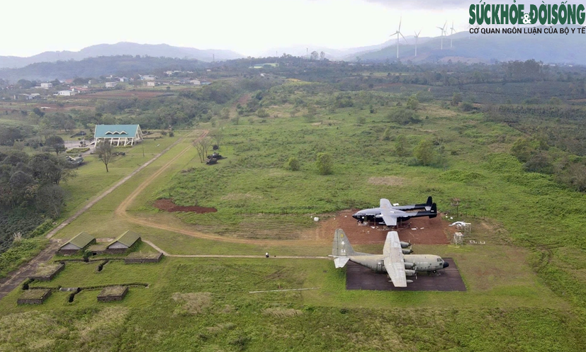 Cận cảnh chiếc máy bay có biệt danh ‘toa tàu bay’ duy nhất tại Việt Nam- Ảnh 13.
