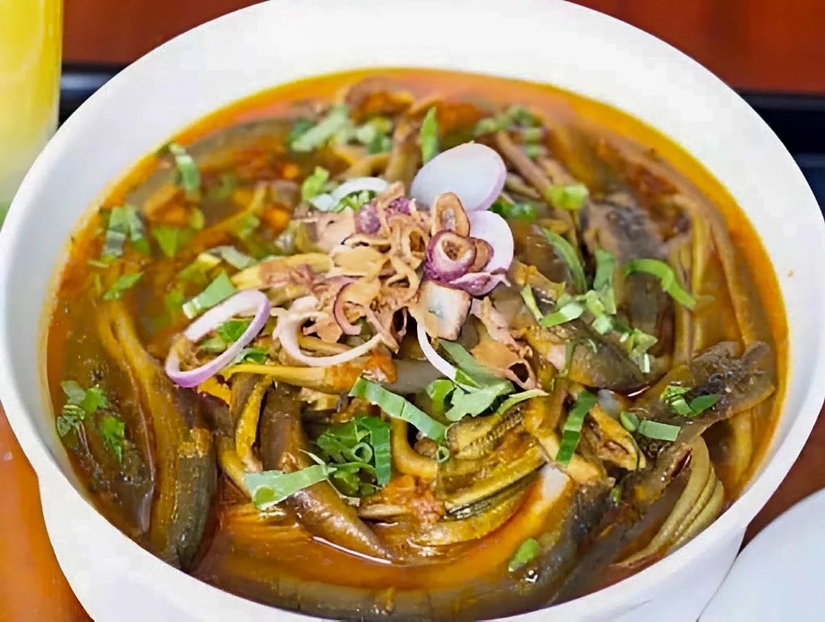 Lươn xứ Nghệ: Từ món ăn dân gian thành di sản ẩm thực quốc gia- Ảnh 11. Lươn xứ Nghệ: Từ món ăn dân gian thành di sản ẩm thực quốc gia- Ảnh 11.