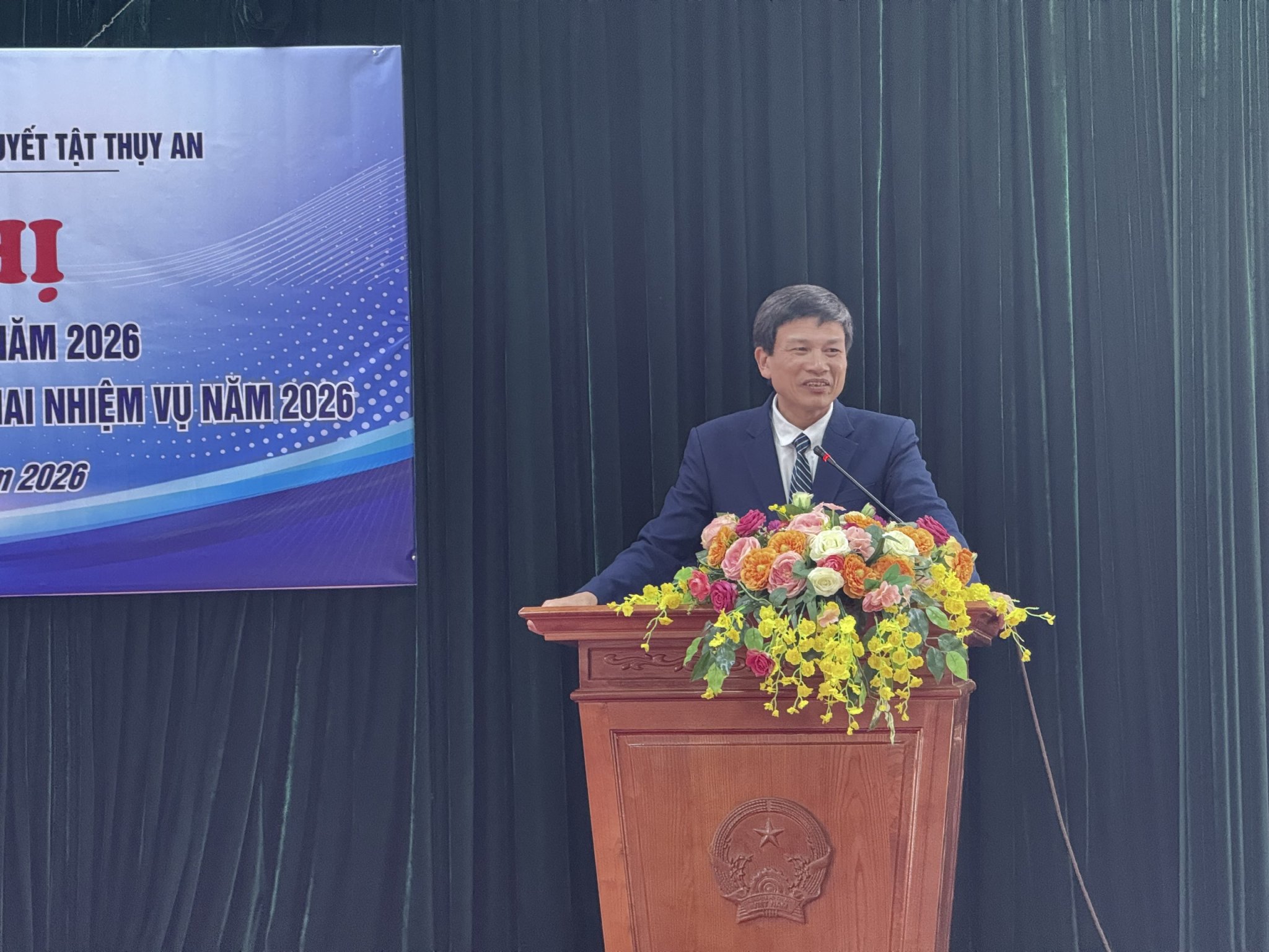 Thứ trưởng Bộ Y tế thăm, chúc Tết tại Trung tâm Phục hồi chức năng người khuyết tật Thụy An- Ảnh 2.