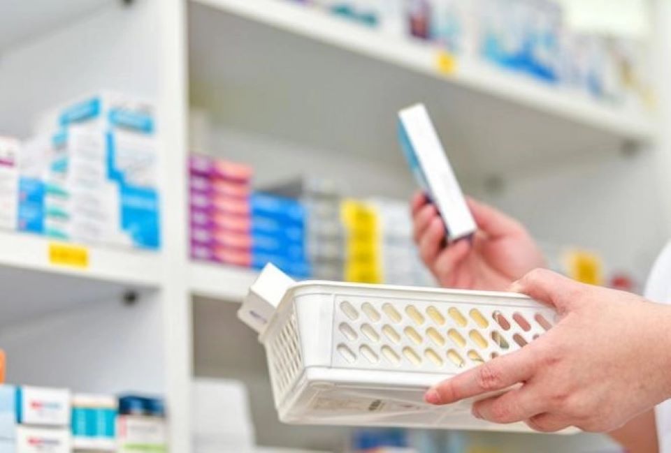 Những loại thuốc cần có trong nhà ngày Tết- Ảnh 1.