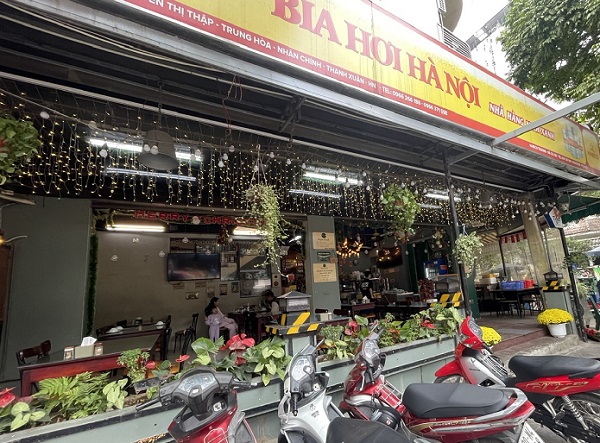 Trưởng ban quản trị tòa nhà bị hành hung tại quán bia, Công an vào cuộc xác minh- Ảnh 2.