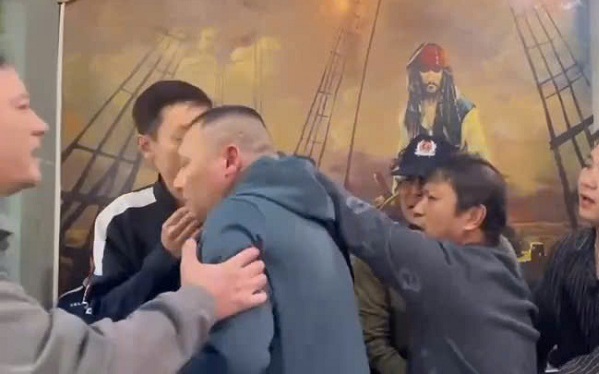 Lẻn vào nhà người quen, đập heo đất lấy tiền- Ảnh 2.