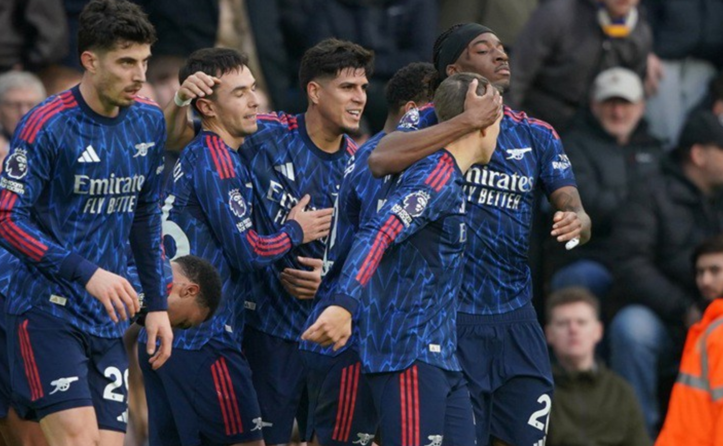 Ngoại hạng Anh: Khốc liệt cuộc đua Top 4- Ảnh 1.