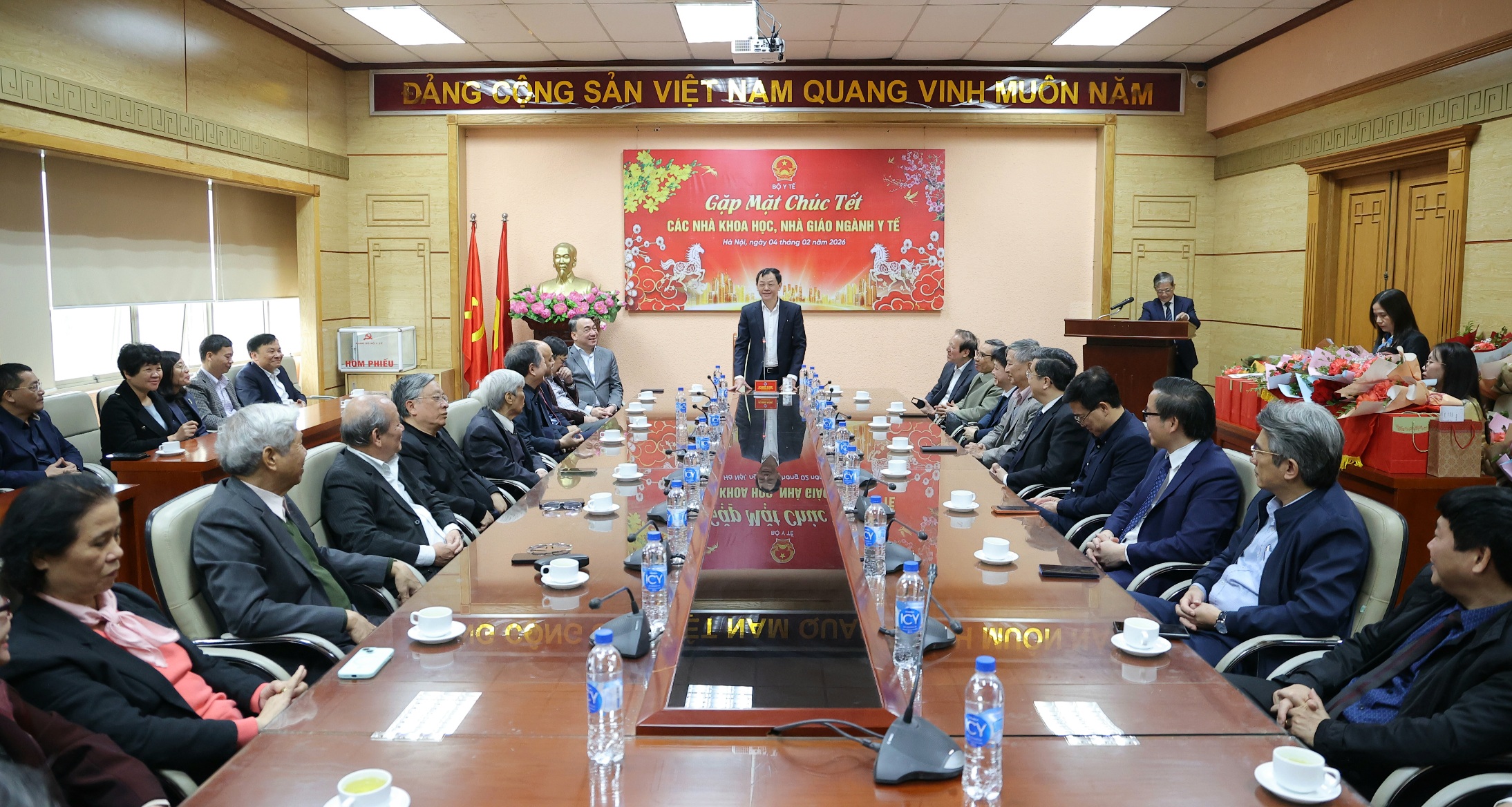 Bộ Y tế gặp mặt, chúc Tết các nhà khoa học, nhà giáo Hội đồng Đạo đức trong nghiên cứu y sinh học Quốc gia phía Bắc- Ảnh 3.