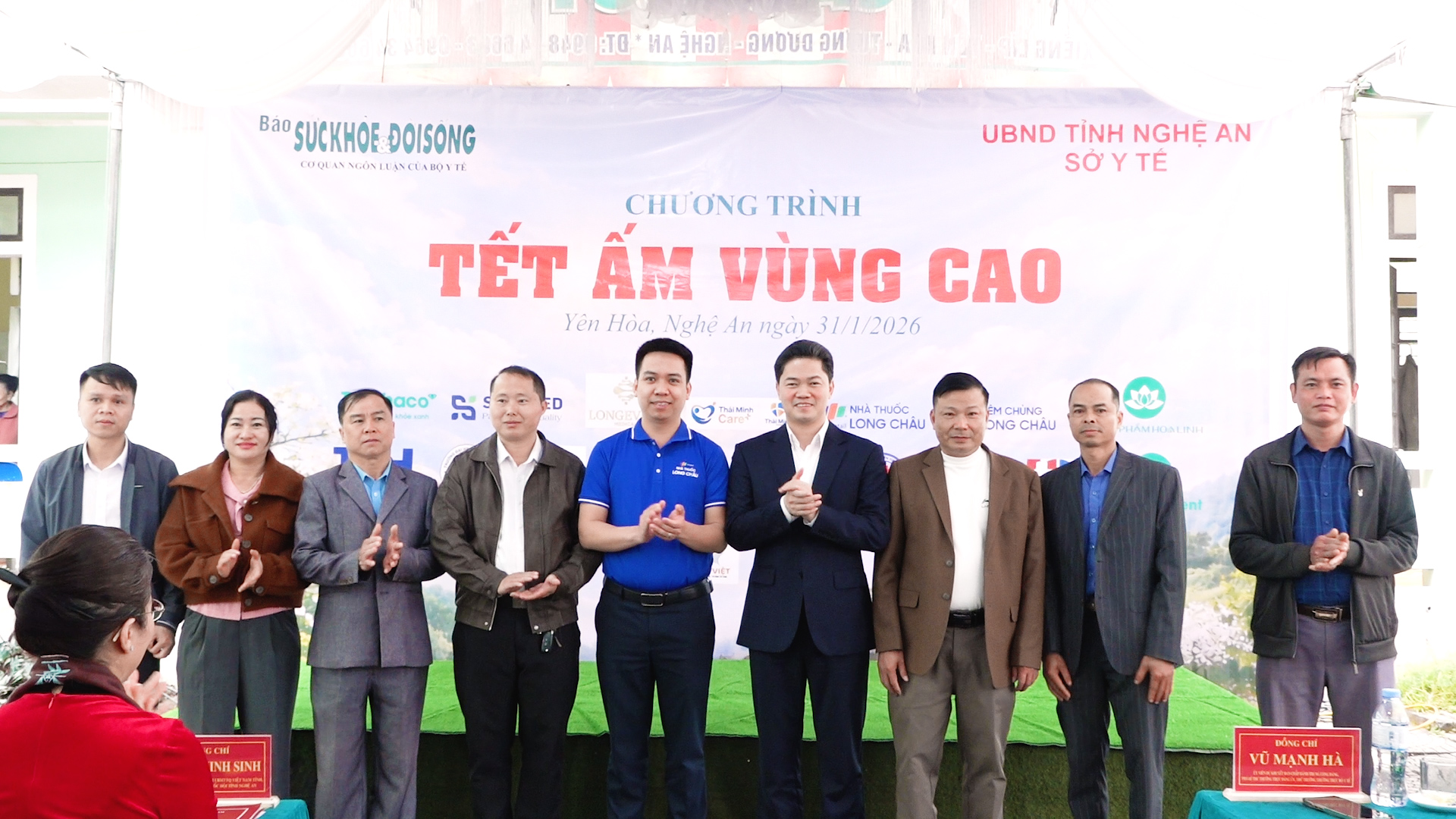 FPT Long Châu đồng hành cùng Báo Sức khỏe và Đời sống mang “Tết ấm vùng cao 2026” đến rẻo cao Nghệ An- Ảnh 4.