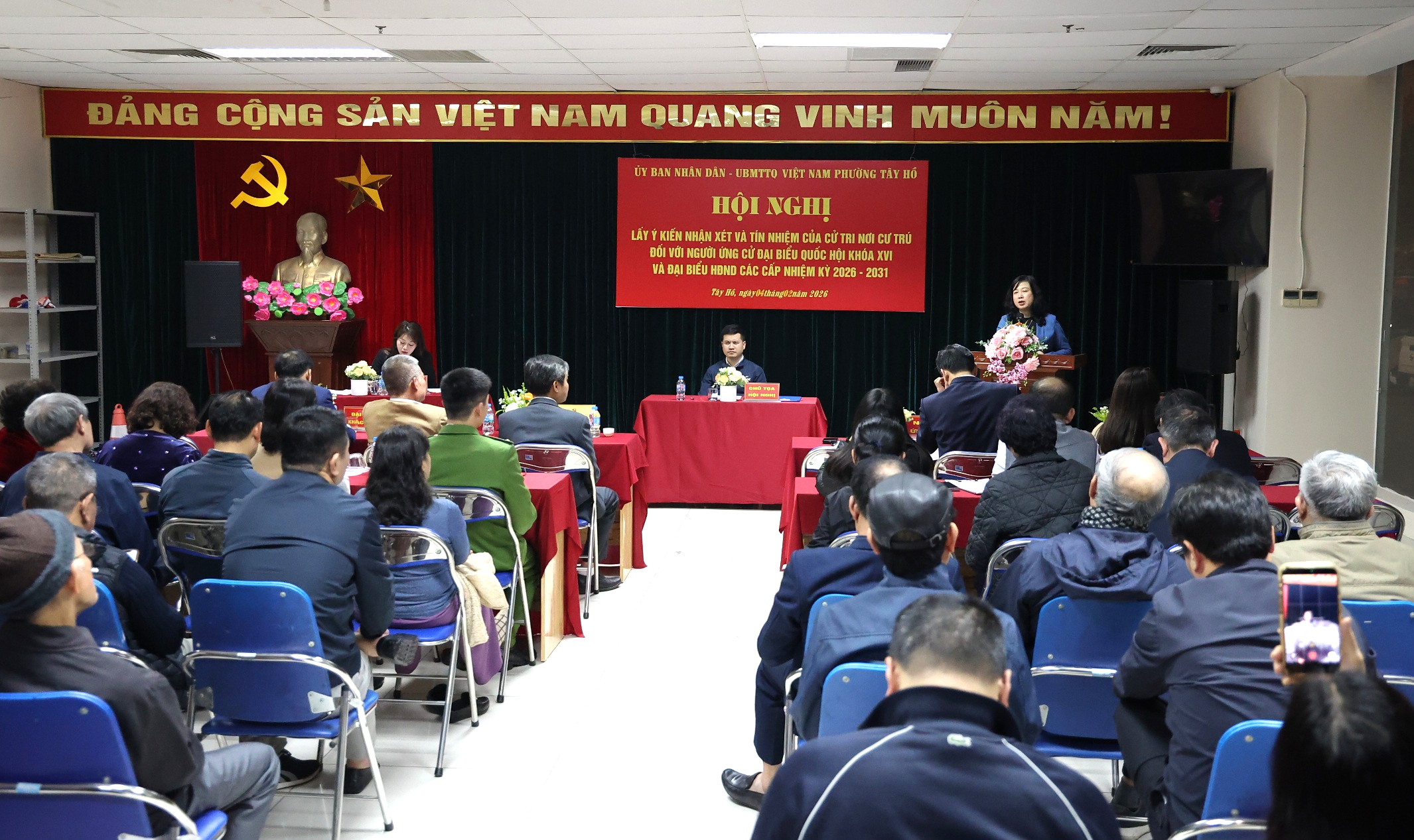 100% cử tri nơi cư trú tín nhiệm giới thiệu Bộ trưởng Bộ Y tế Đào Hồng Lan ứng cử Đại biểu Quốc hội Khoá XVI- Ảnh 2.