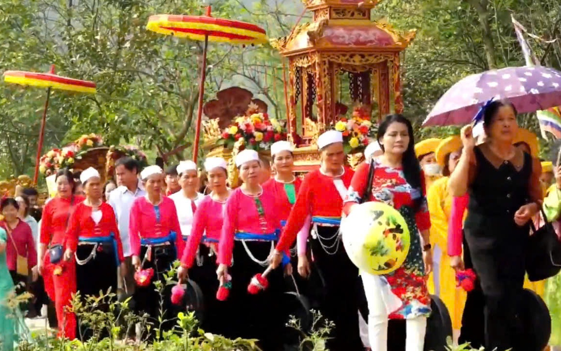 Linh thiêng đền Rồng - đền Nước: Nơi linh khí hội tụ giữa lòng xứ Thanh