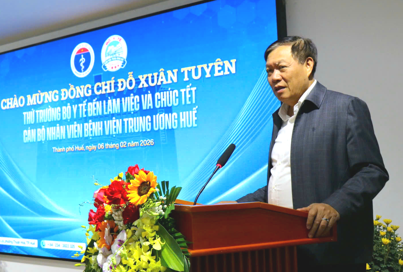 Thứ trưởng Bộ Y tế Đỗ Xuân Tuyên kiểm tra công tác bảo đảm y tế dịp Tết Nguyên đán tại Huế- Ảnh 1. Thứ trưởng Bộ Y tế Đỗ Xuân Tuyên kiểm tra công tác bảo đảm y tế dịp Tết Nguyên đán tại Huế- Ảnh 1.