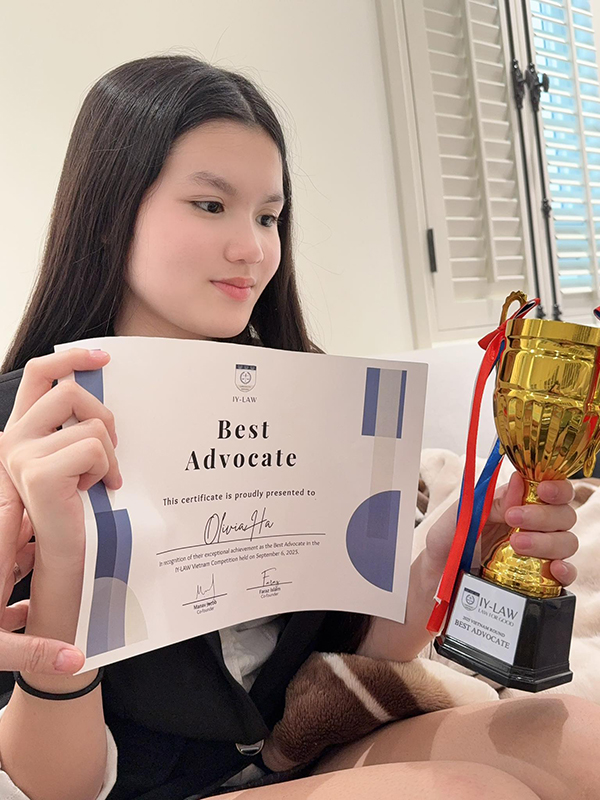 Con gái Hoa hậu Phương Lê 14 tuổi có chiều cao 1m7, học giỏi, ước mơ làm luật sư- Ảnh 6.