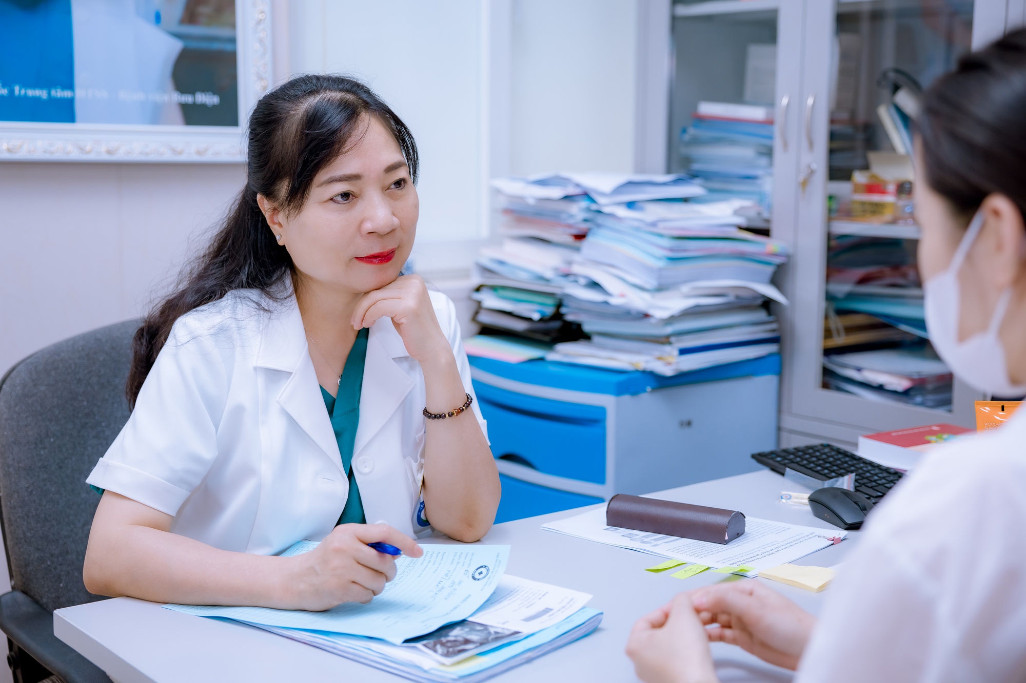 Hơn 10 năm vô sinh, cặp vợ chồng vỡ òa hạnh phúc khi đón con gái đầu lòng- Ảnh 1.