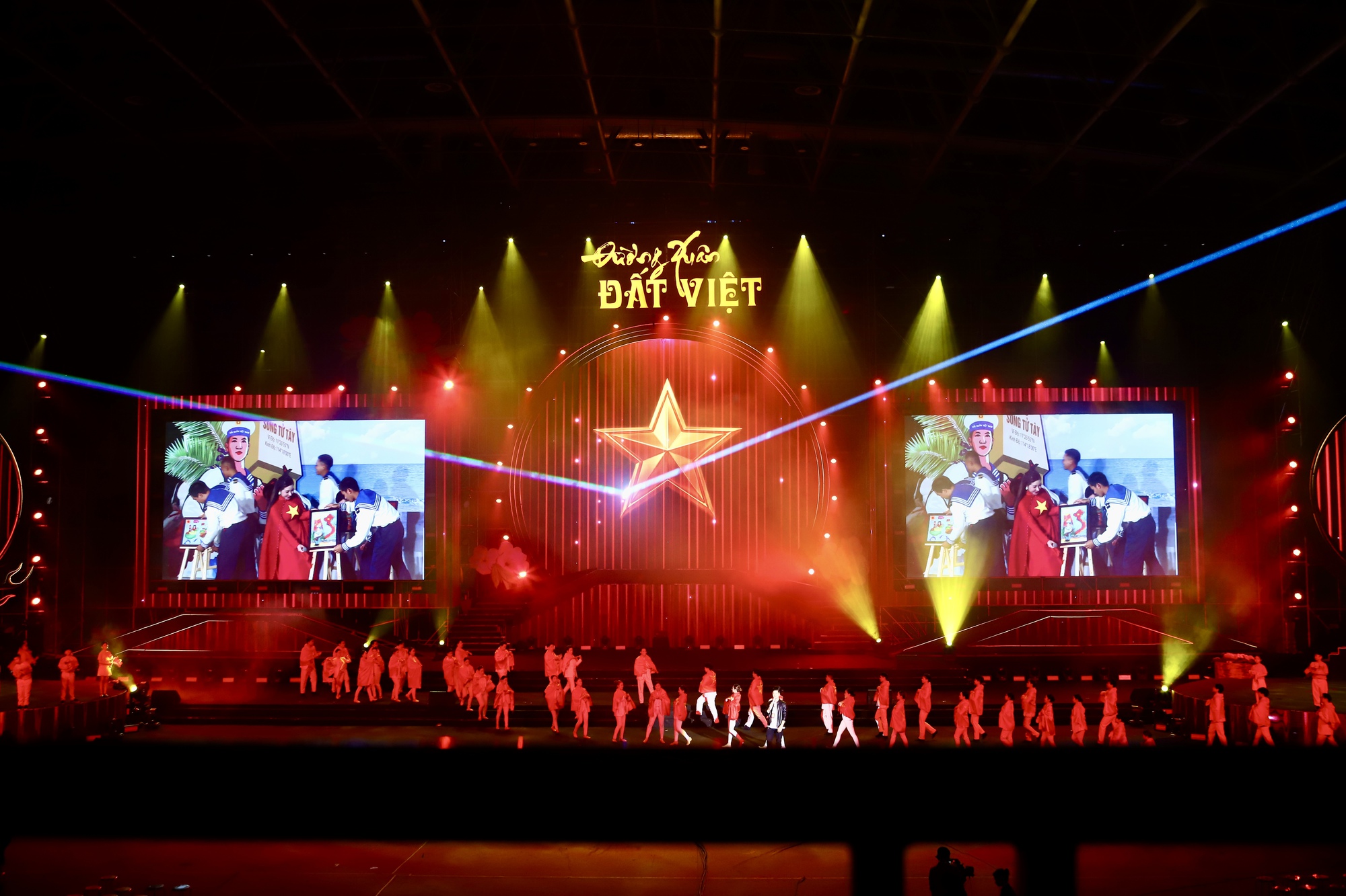 Tổng duyệt 'Đường Xuân đất Việt 2026': Sẵn sàng cho chương trình kết nối biên giới và hải đảo, từ Việt Nam ra thế giới- Ảnh 3. Tổng duyệt 'Đường Xuân đất Việt 2026': Sẵn sàng cho chương trình kết nối biên giới và hải đảo, từ Việt Nam ra thế giới- Ảnh 3.