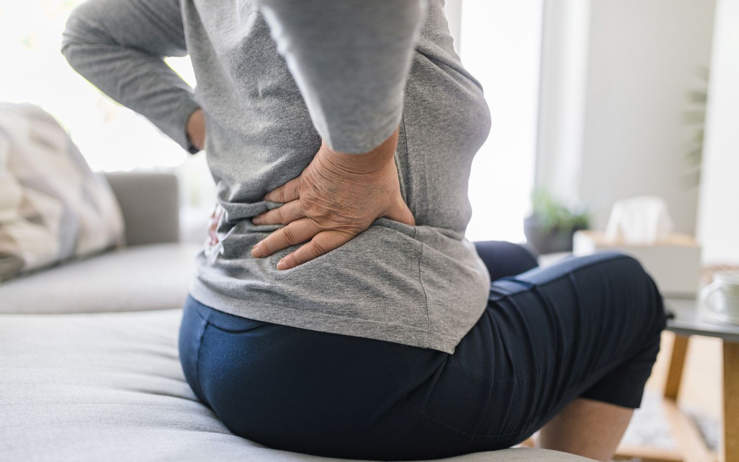 2 cách đơn giản giúp phụ nữ mãn kinh bảo vệ xương khớp - Ảnh 4. Cách phòng loãng xương sau mãn kinh