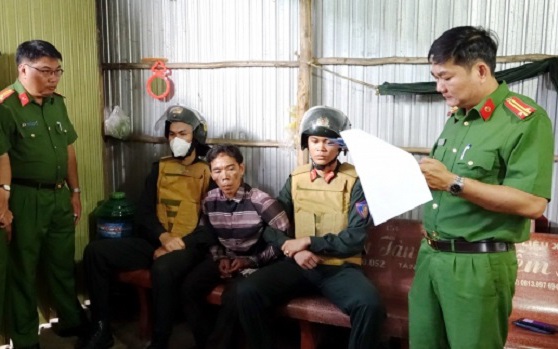 Xử phạt đối tượng chia sẻ, đăng tải thông tin sai sự thật, xúc phạm CSGT trên mạng xã hội- Ảnh 2.