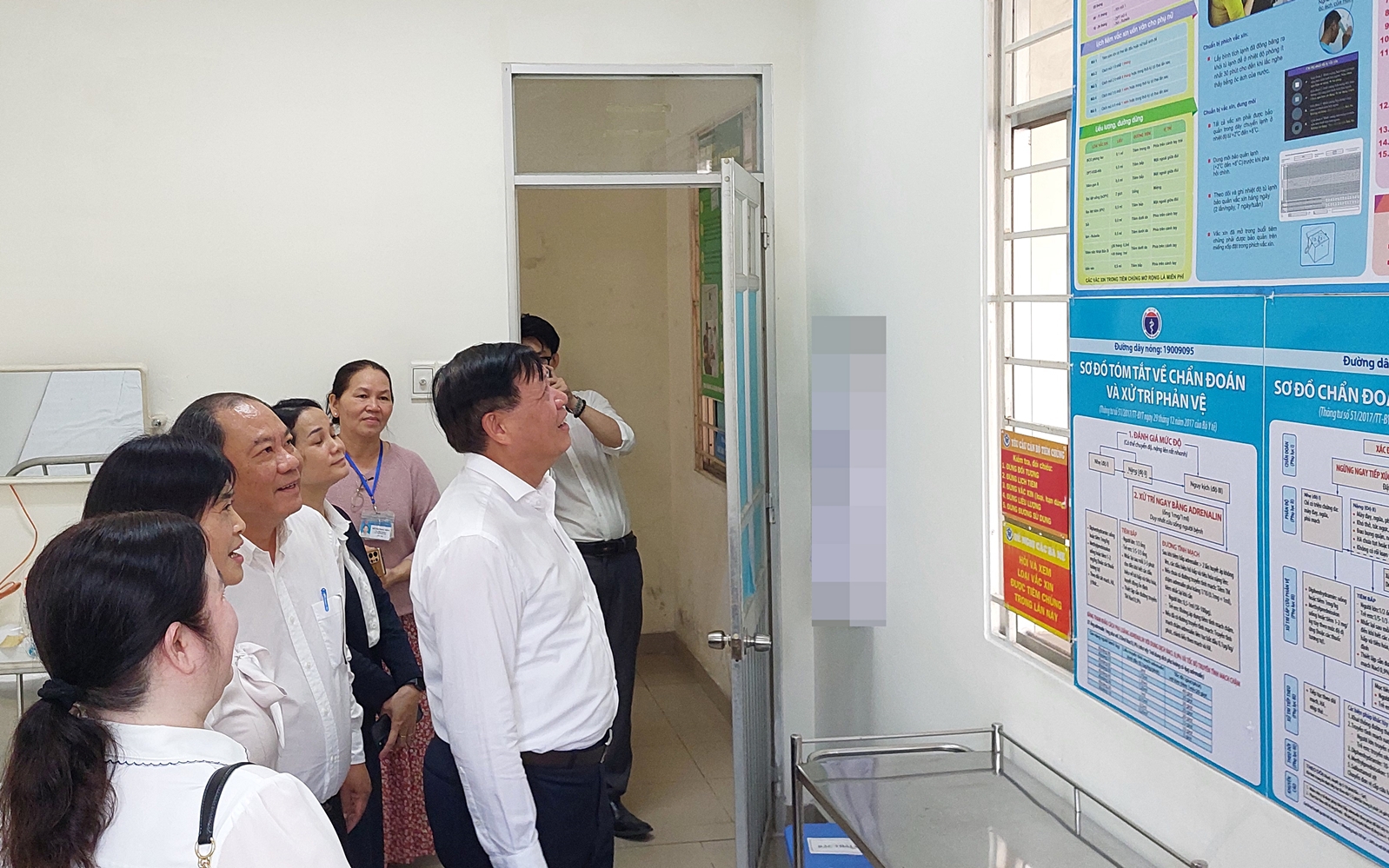 Thứ trưởng Bộ Y tế Đỗ Xuân Tuyên: Chung tay chăm sóc sức khỏe người dân, để mọi nhà đều có Tết ấm- Ảnh 4.