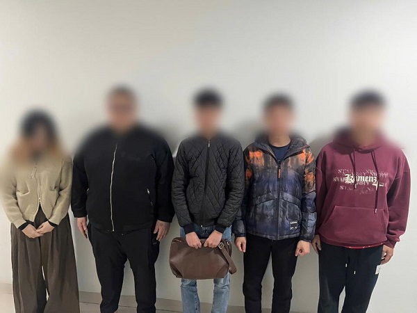 Triệt phá đường dây phát tán 25 triệu tin nhắn chiếm đoạt tài khoản mạng xã hội- Ảnh 1.