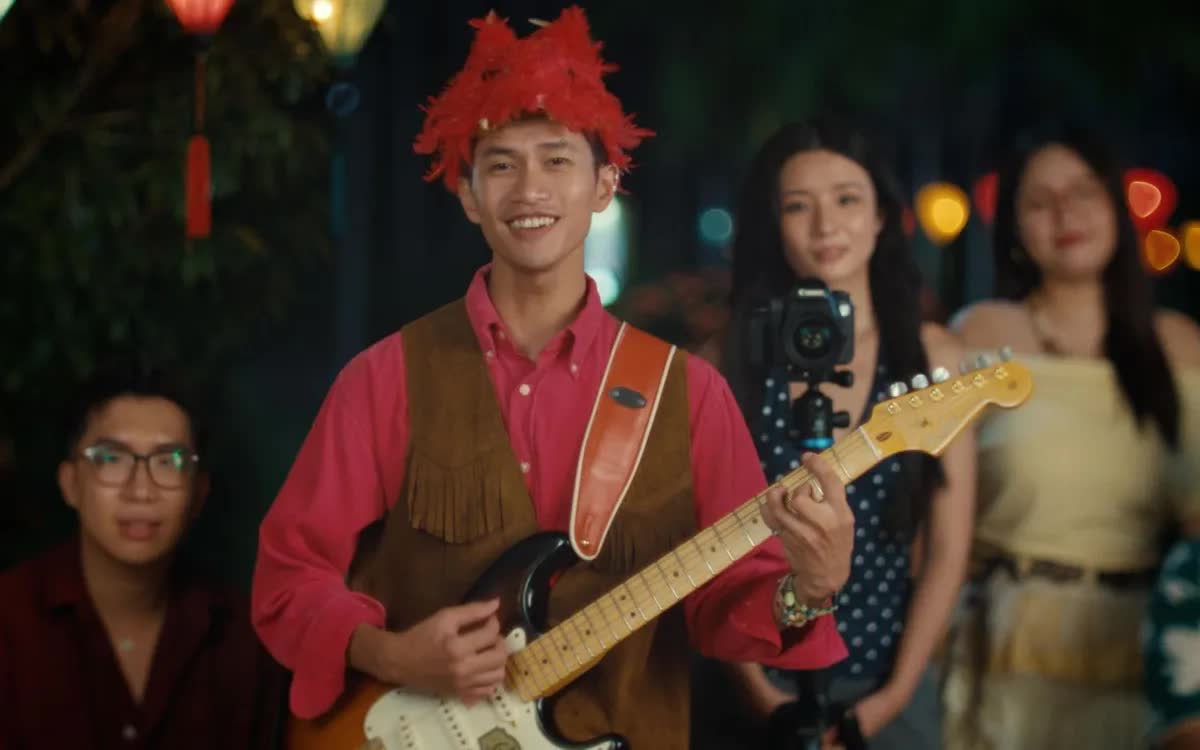 Nguyễn Hùng 'Mưa đỏ' diễn xuất và hát nhạc phim ra rạp sau Tết- Ảnh 3.