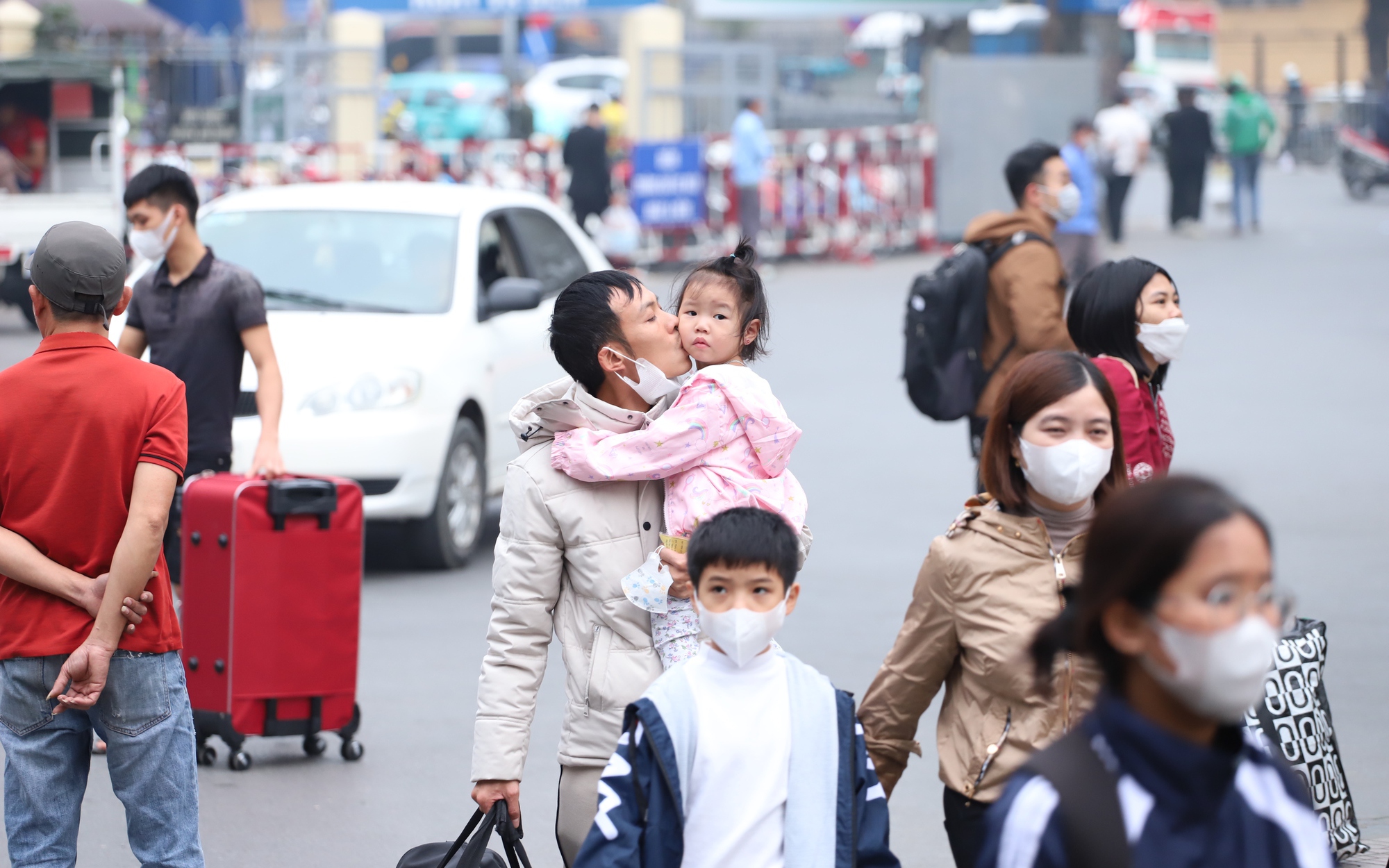 Cao điểm Tết, hai sân bay lớn nhất cả nước ứng phó ra sao trước áp lực khách tăng đột biến?- Ảnh 1.