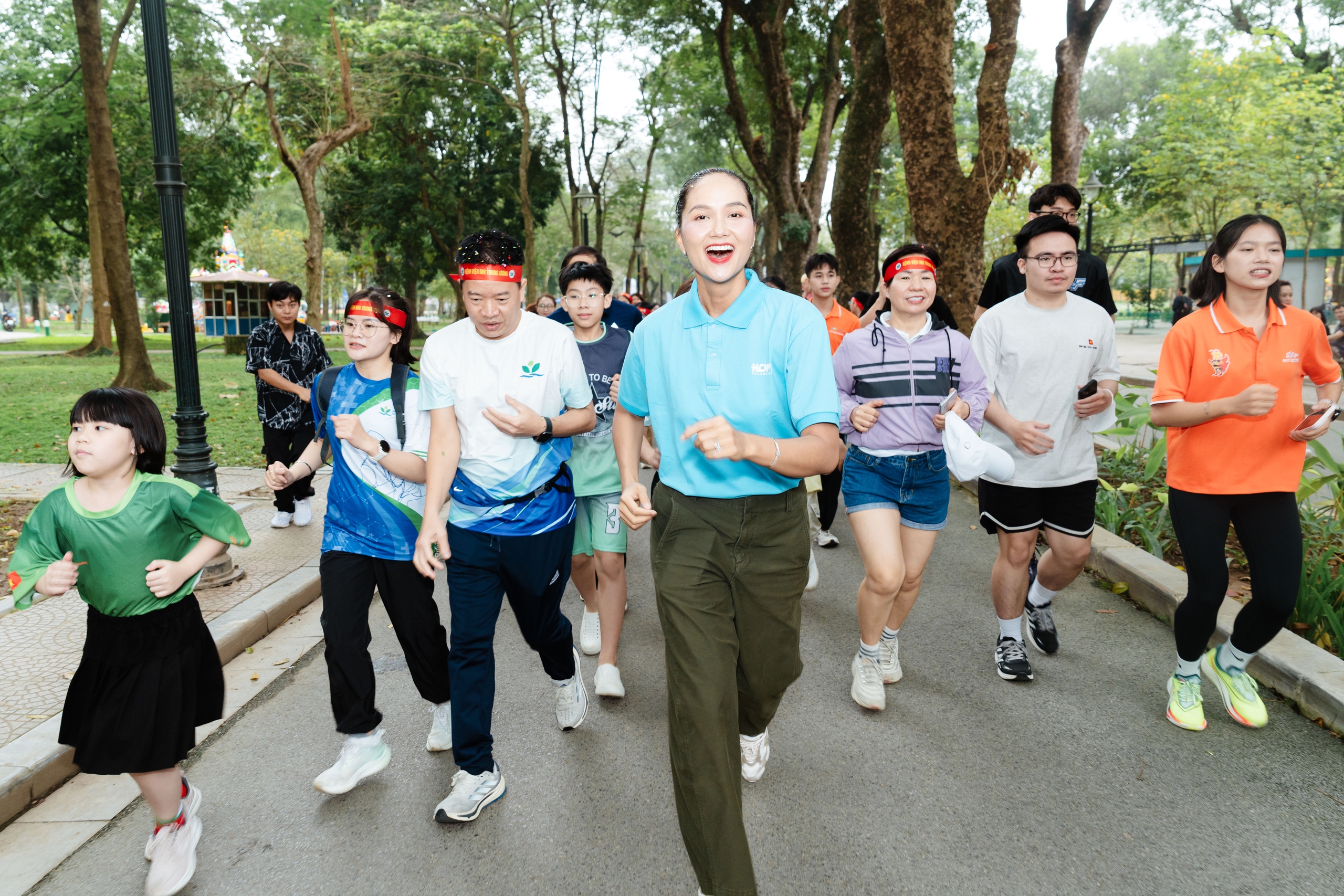 58% người mắc bệnh hiếm ở Việt Nam là trẻ em, có bé từ khi chào đời đã phải gắn bó với bệnh viện- Ảnh 2.