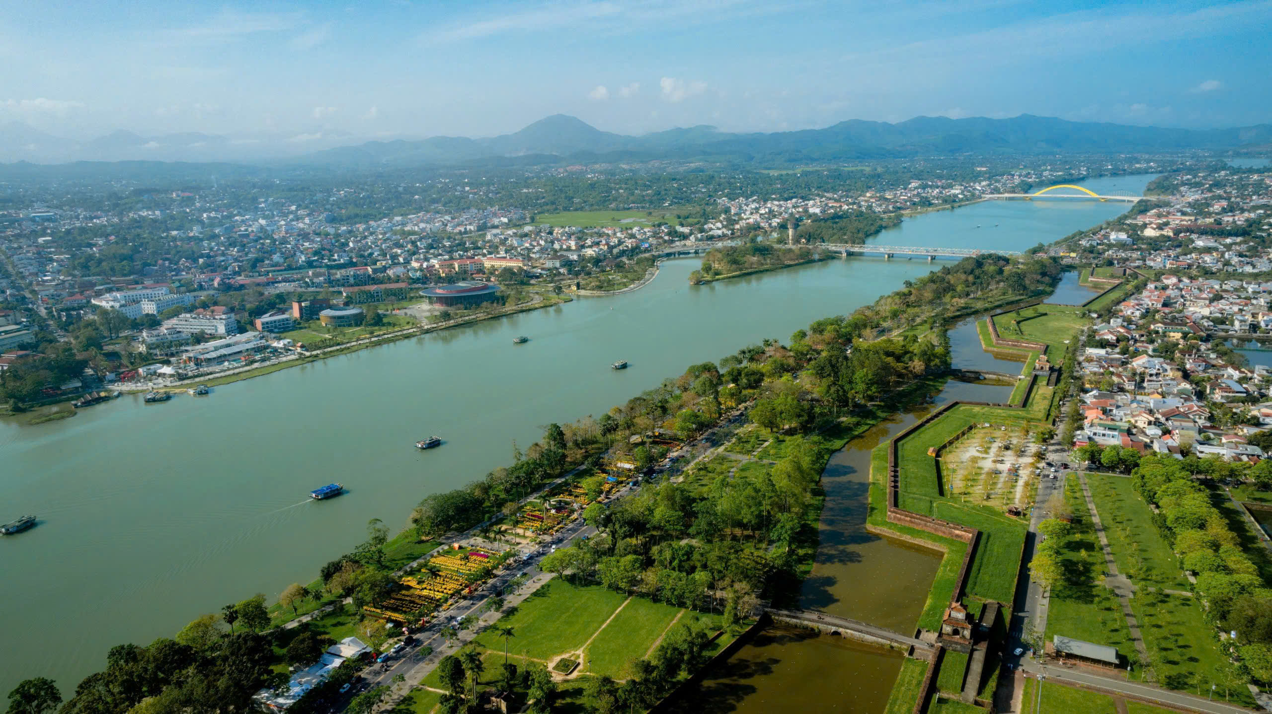 Những giá trị đặc biệt đưa Huế vào top điểm đến trăng mật lãng mạn nhất thế giới- Ảnh 1.