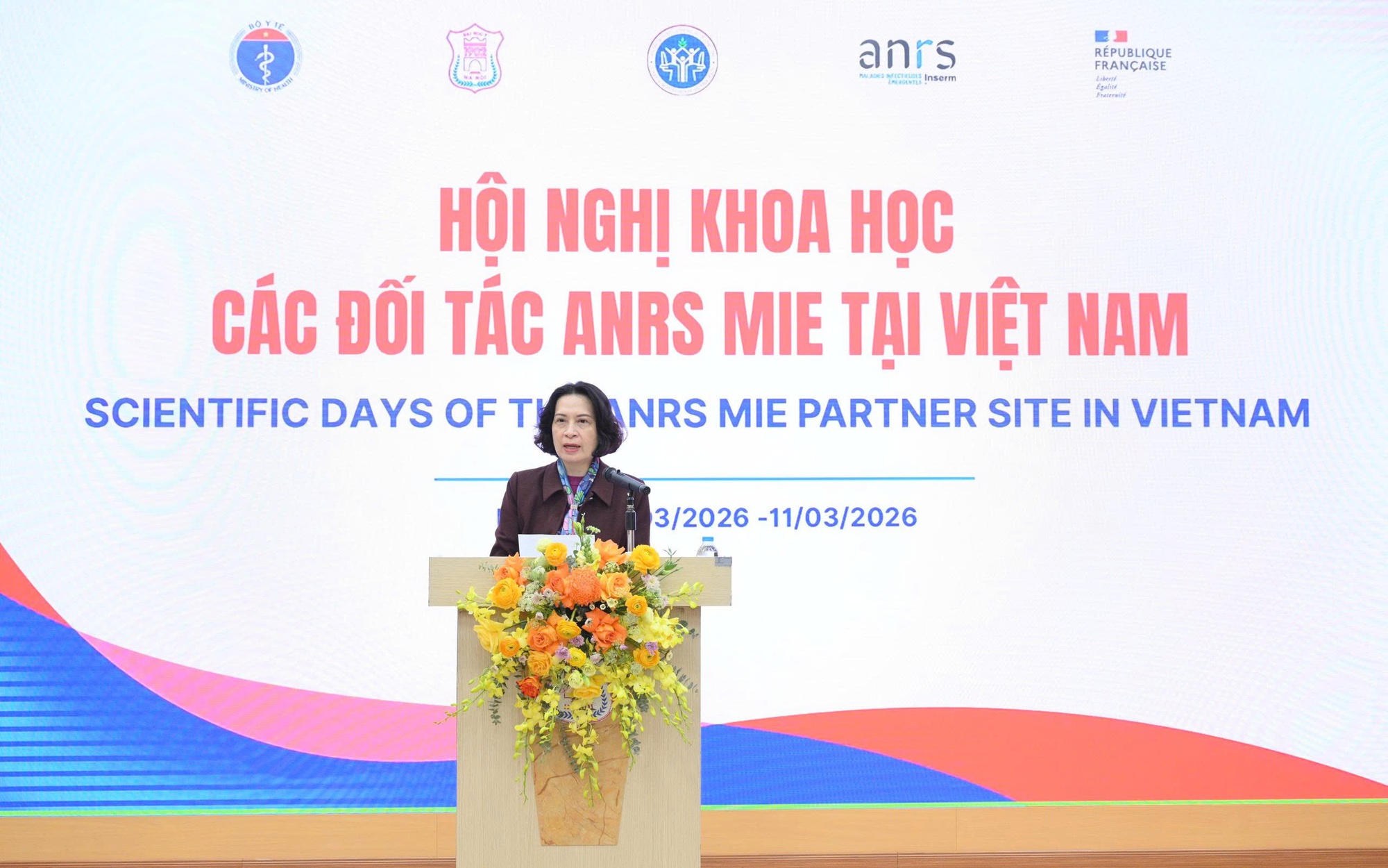 Tăng cường mạng lưới nghiên cứu quốc tế ứng phó với các bệnh truyền nhiễm mới nổi