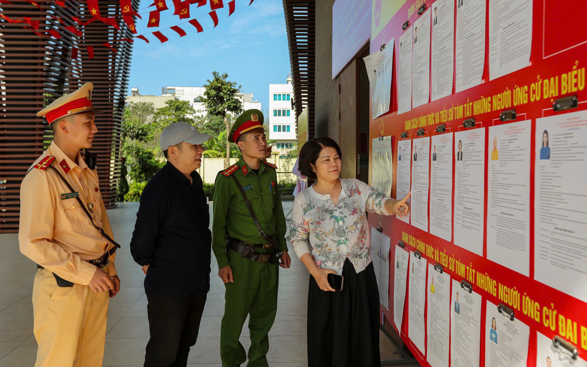 Hà Nội triển khai phương án bảo đảm an ninh, trật tự, giao thông phục vụ bầu cử