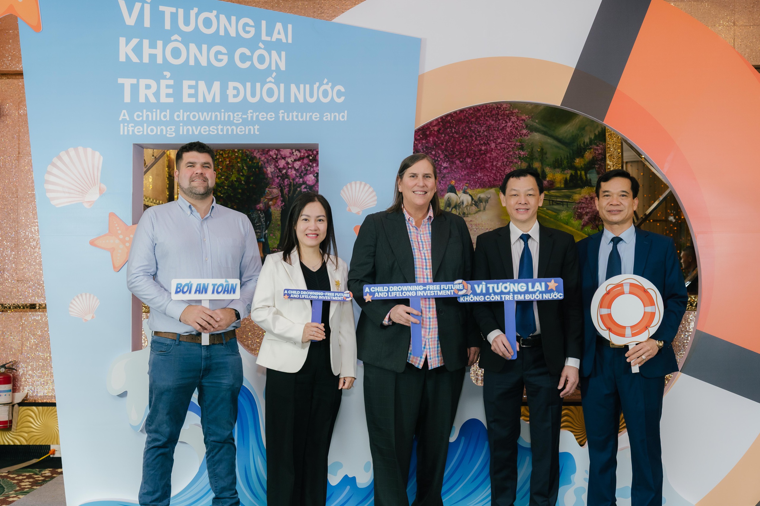 Cùng cam kết vì tương lai không còn trẻ em đuối nước tại Việt Nam- Ảnh 3.