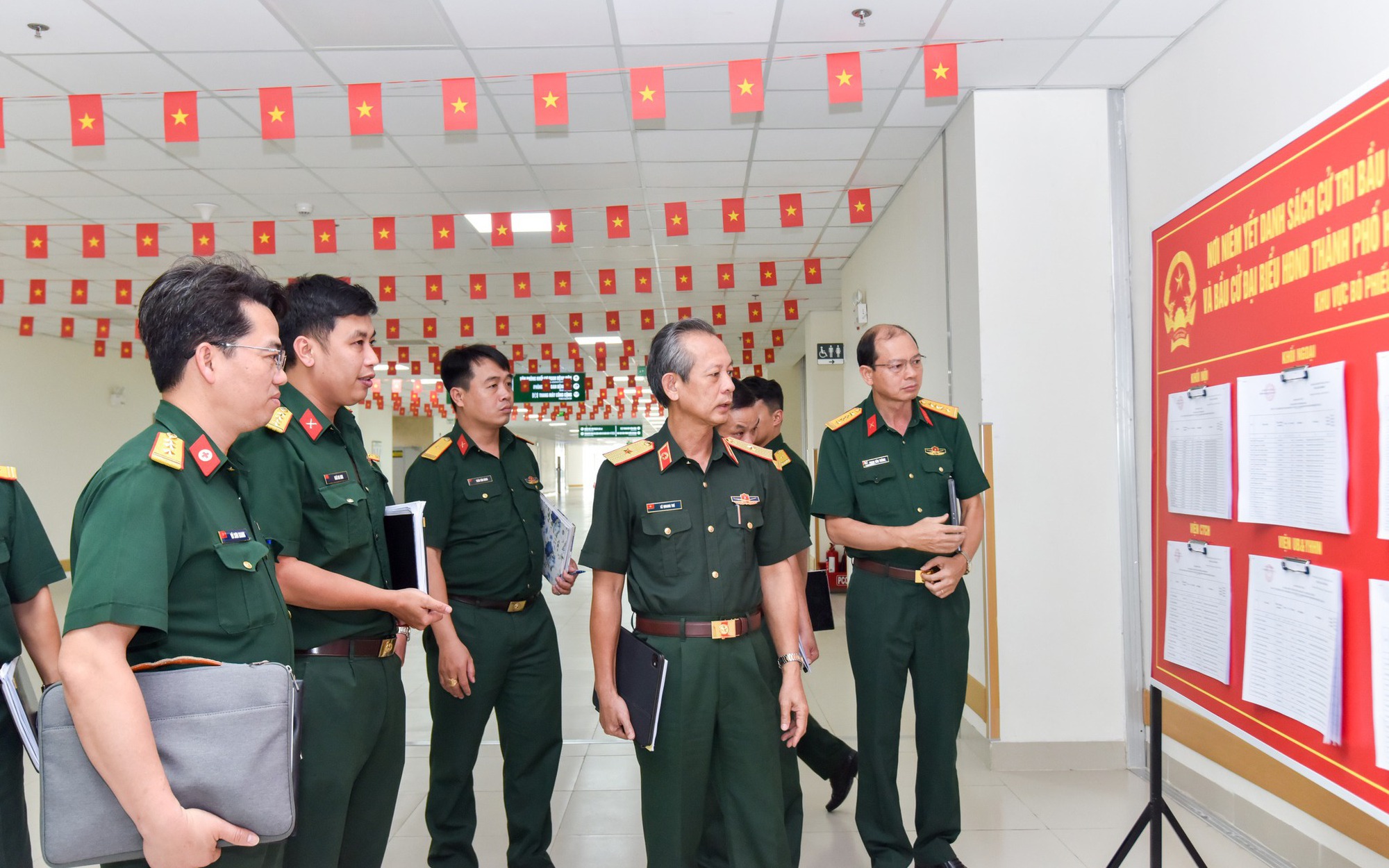 Điểm bầu cử đặc biệt tại bệnh viện sẵn sàng cho ngày hội non sông