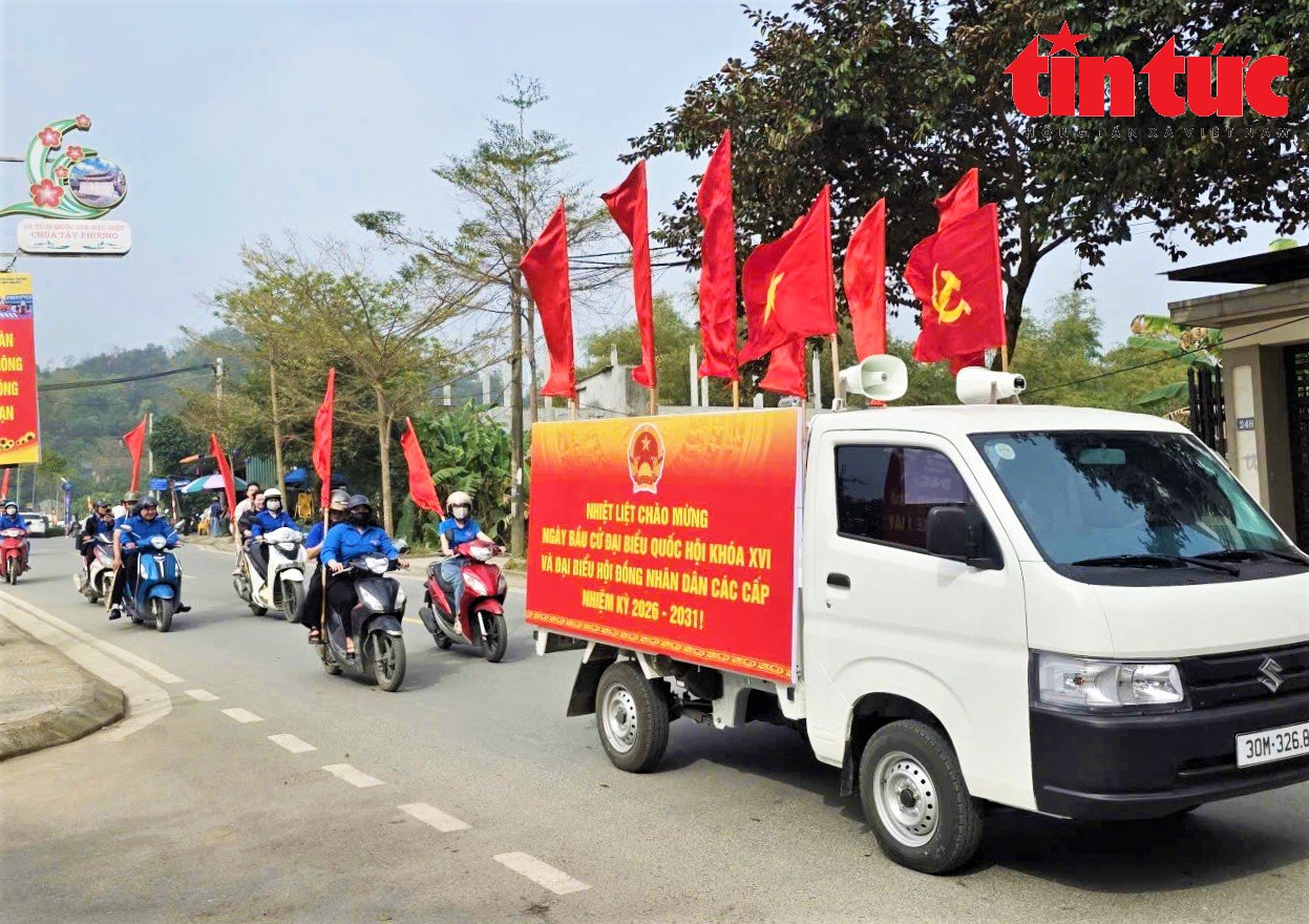 Không khí rộn ràng trước ngày bầu cử tại các xã ngoại thành Hà Nội- Ảnh 1.