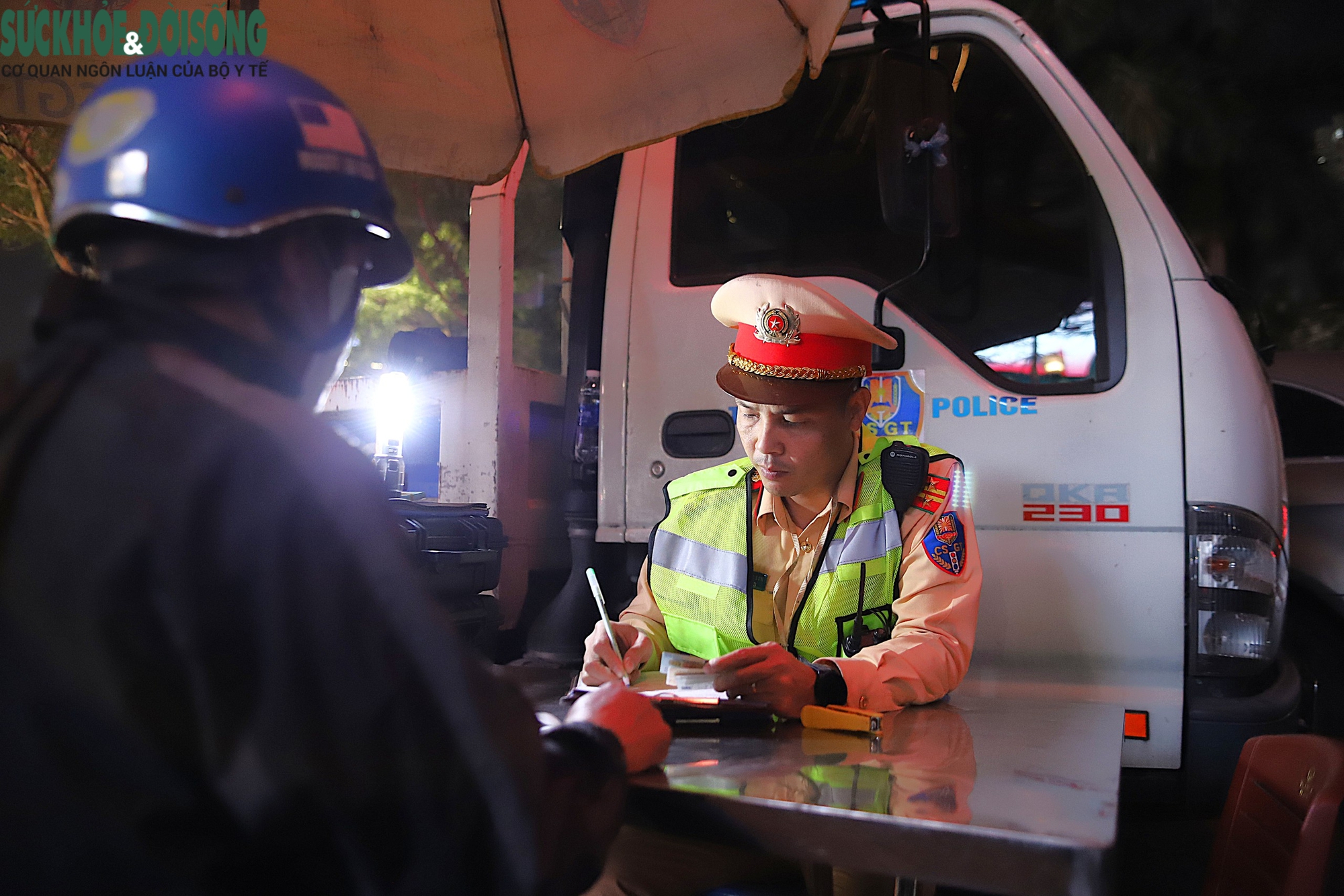 Hà Nội duy trì kiểm soát vi phạm nồng độ cồn, bảo đảm an ninh, an toàn trước ngày bầu cử- Ảnh 3. Hà Nội duy trì kiểm soát vi phạm nồng độ cồn, bảo đảm an ninh, an toàn trước ngày bầu cử- Ảnh 3.