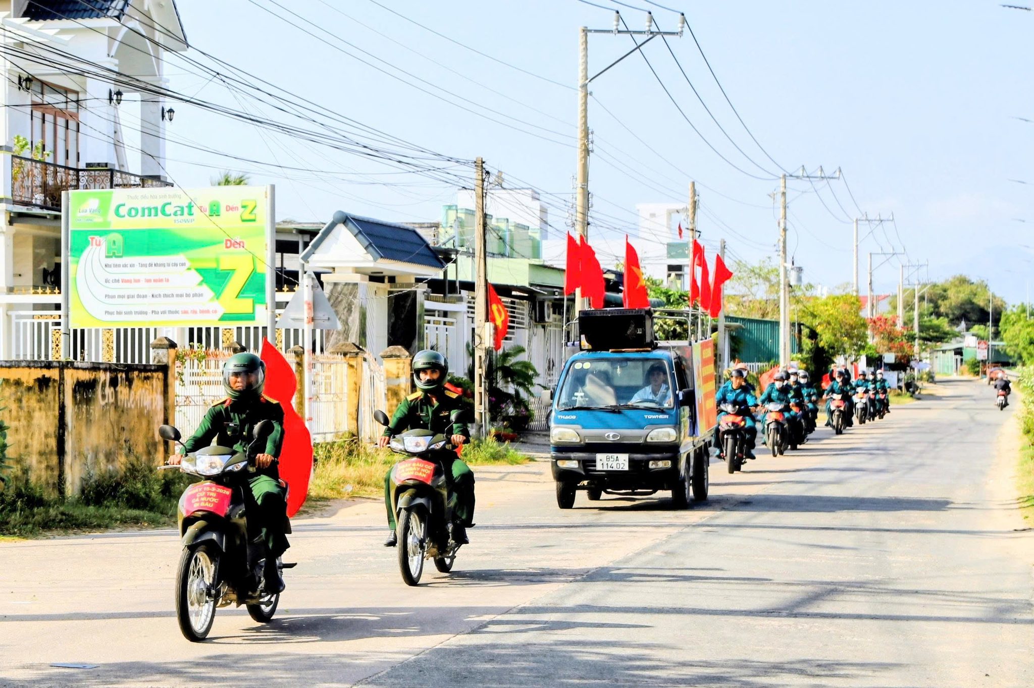 View - Khắp nẻo đường ở Khánh Hòa rộn ràng trước ngày bầu cử