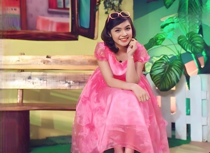 Chị gái Hòa Minzy: 'Chị Kính Hồng' nổi tiếng trên VTV, nay làm giám đốc- Ảnh 2.