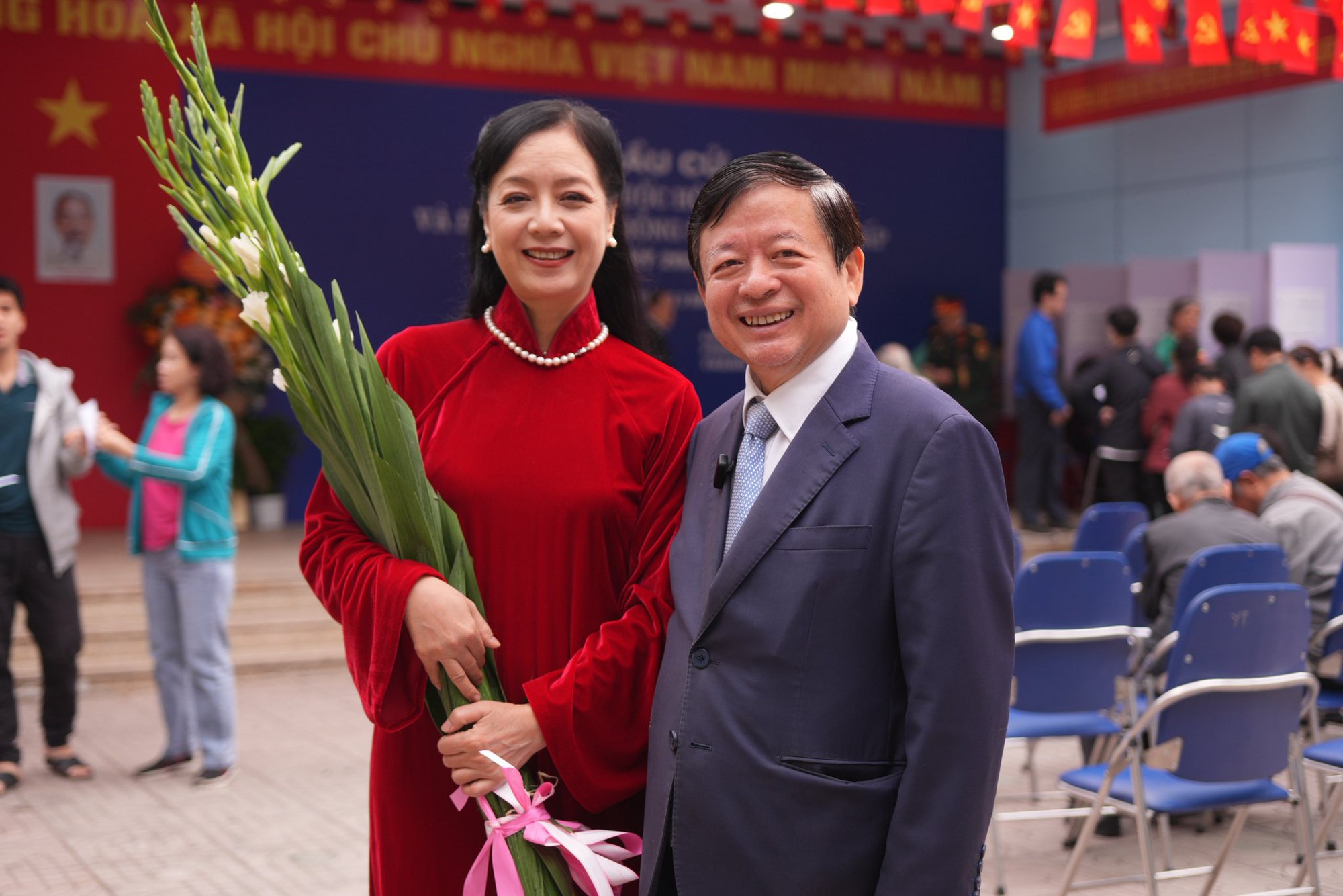 Vợ chồng NSƯT Chiều Xuân gây chú ý- Ảnh 7.