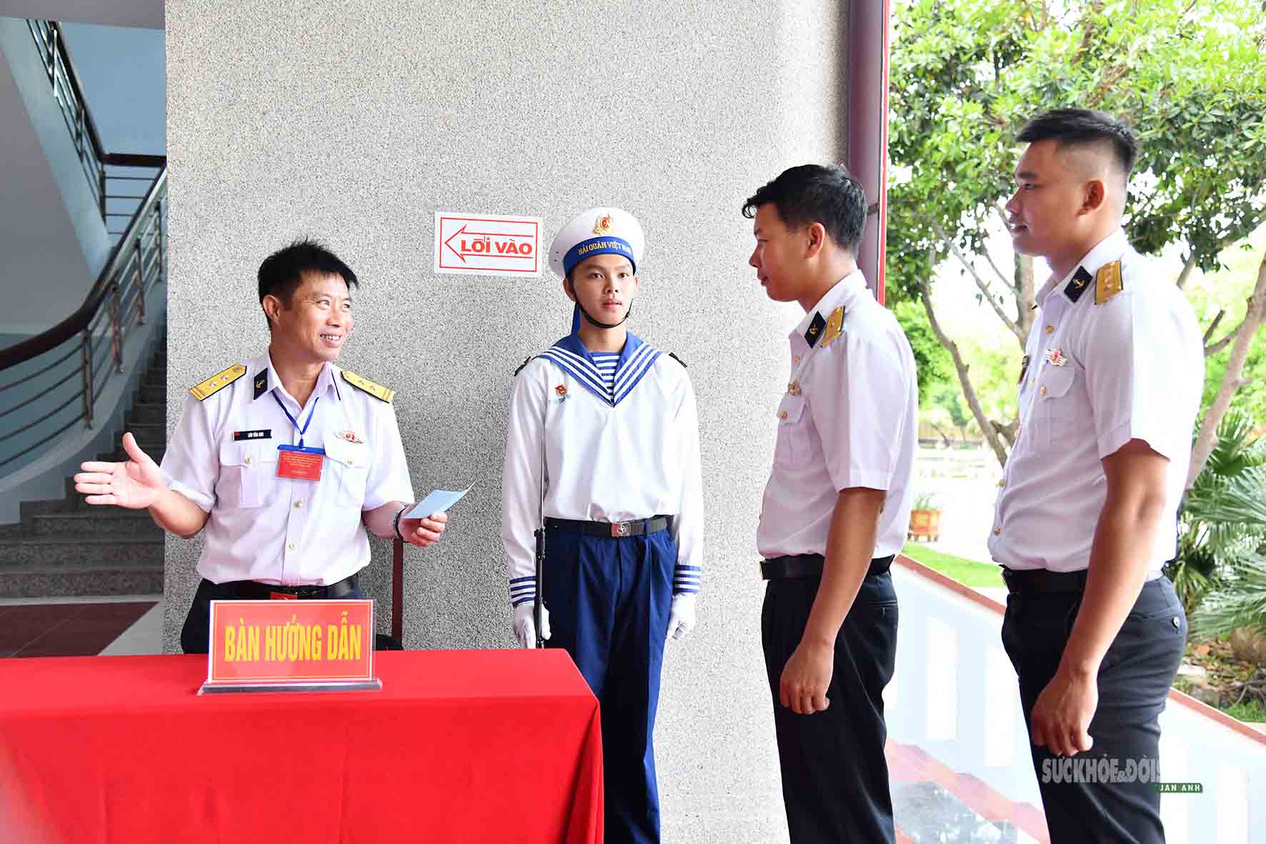 Lá phiếu giữa trùng khơi, chắc tay súng giữ biển trời Tổ quốc- Ảnh 6.