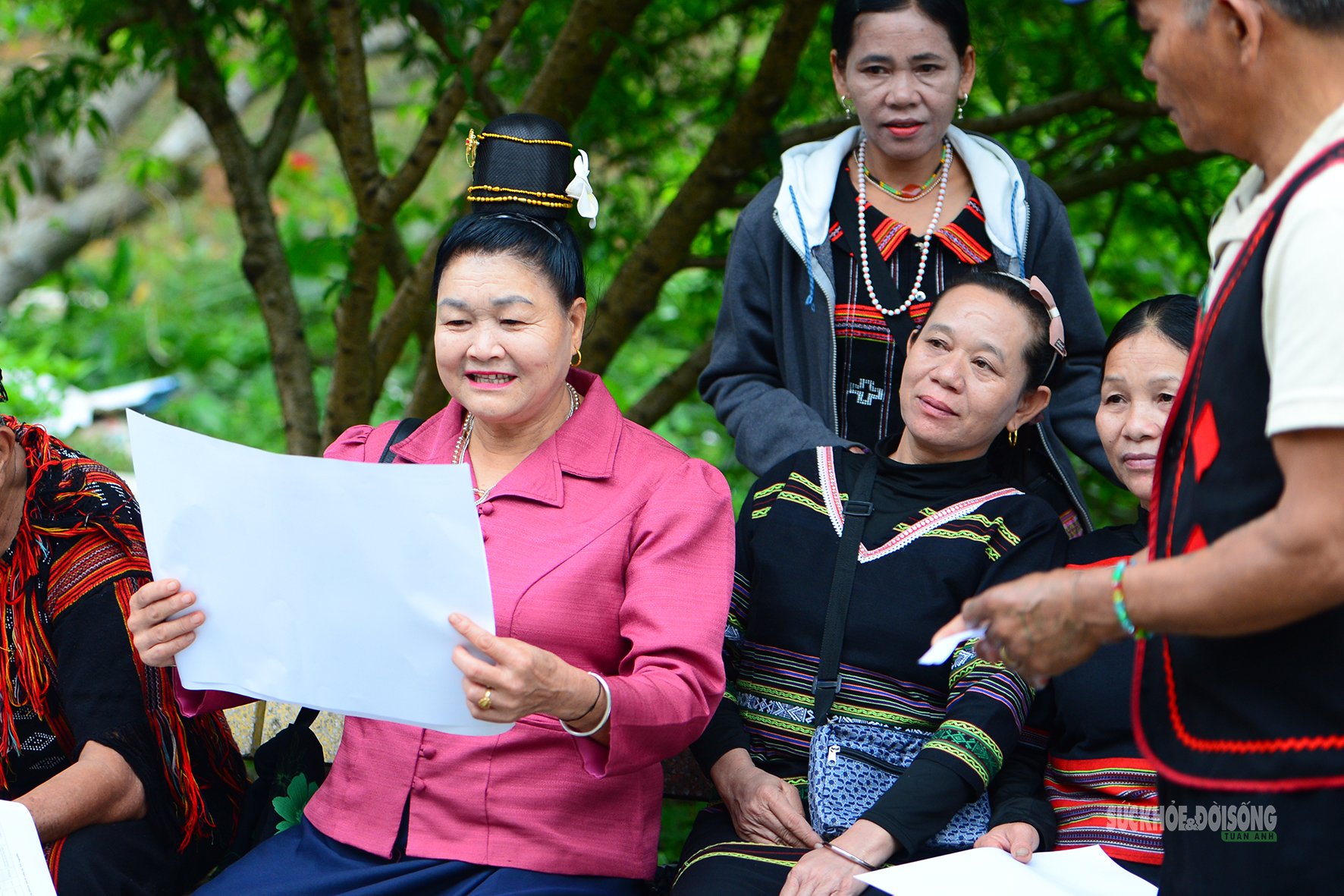Sắc màu dân tộc hòa nhịp trong ngày hội non sông- Ảnh 3. Sắc màu dân tộc hòa nhịp trong ngày hội non sông- Ảnh 3.
