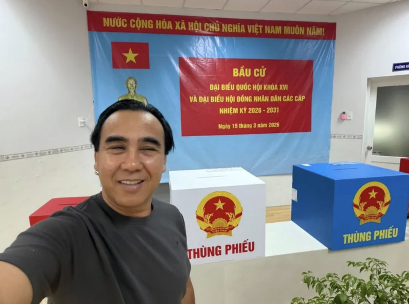 Nhạc sĩ Nguyễn Văn Chung, NSND Mỹ Uyên rộn ràng đi bầu cử, tự hào ngày hội non sông- Ảnh 4.