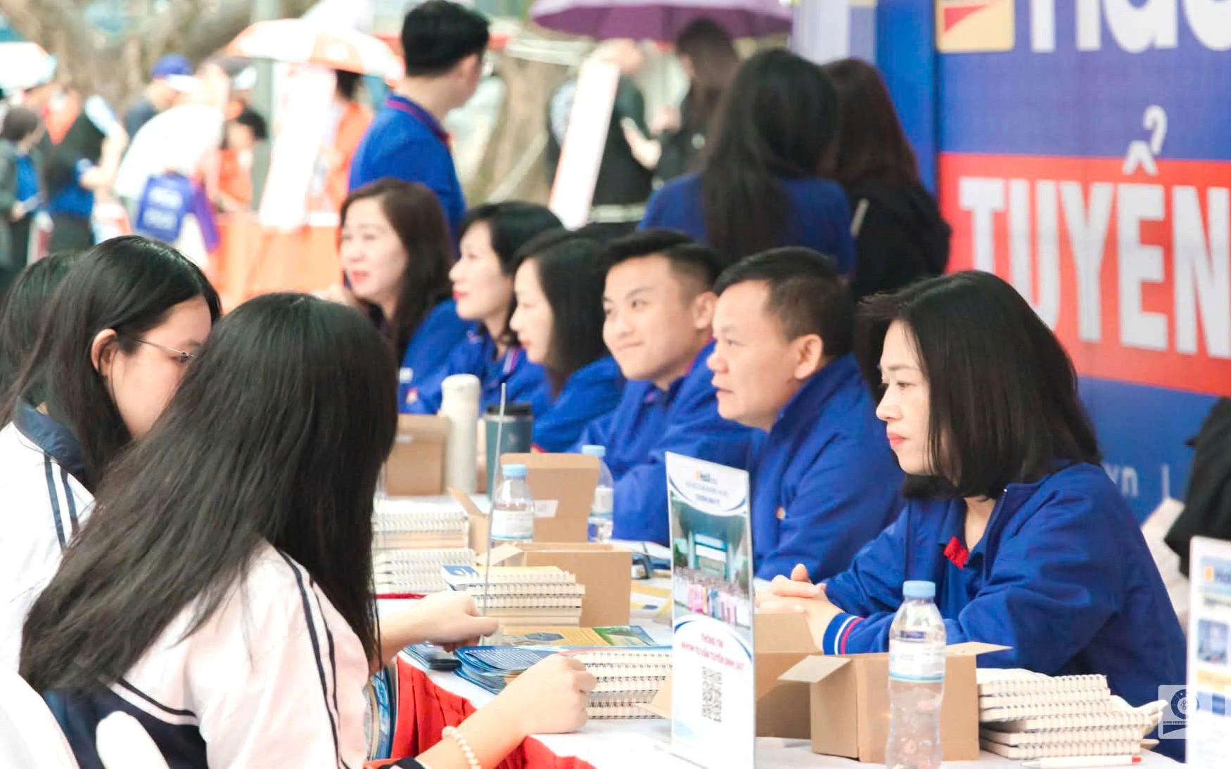 Sinh viên nhiều trường đại học được nghỉ lễ xuyên suốt 9 ngày- Ảnh 2. Vì sao nhiều sinh viên thôi học sau năm thứ nhất?