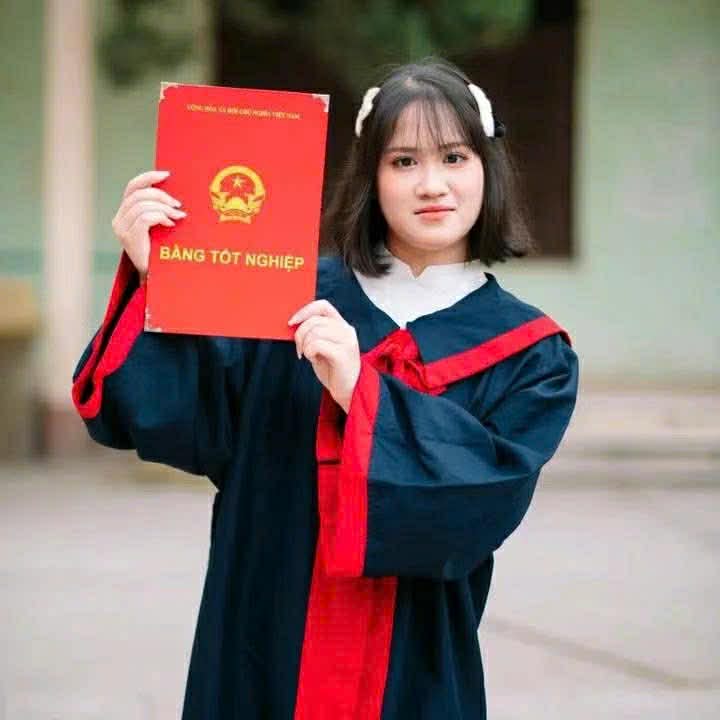 Mồ côi bố, nữ sinh 19 tuổi bị ung thư cần 100 triệu đồng để giữ lại chân- Ảnh 2.