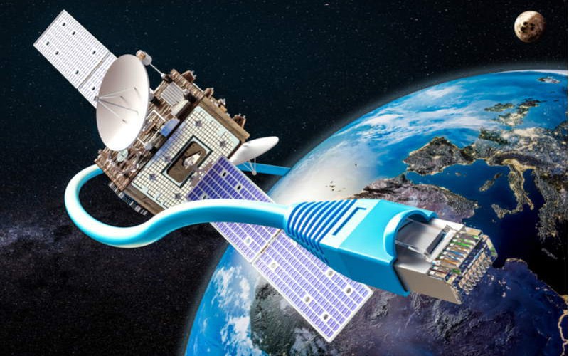 Giá internet vệ tinh của Starlink khoảng 2,2 triệu đồng mỗi tháng