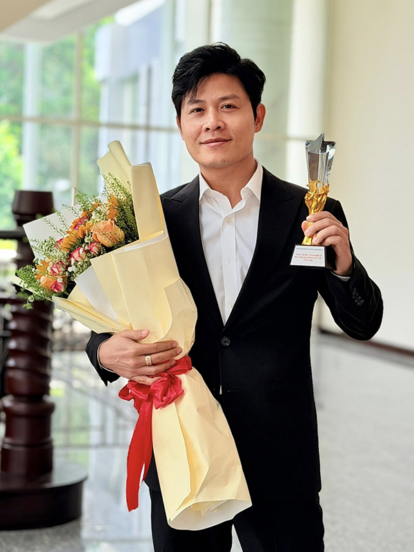 Tuổi ngoài 40, nhạc sĩ Nguyễn Văn Chung có hành trình làm bố đơn thân kiên cường và đầy yêu thương- Ảnh 1.