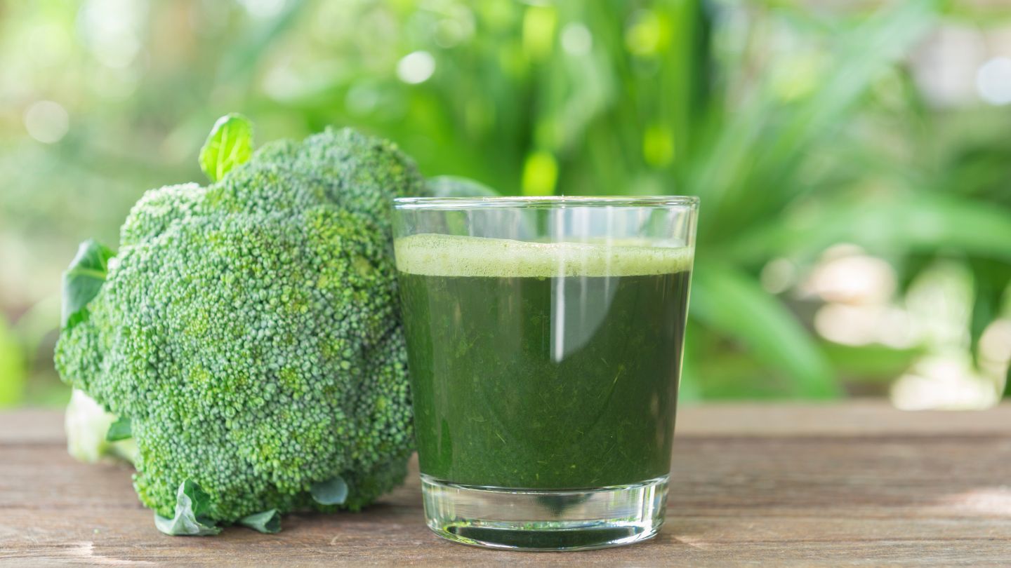 9 tác dụng hỗ trợ sức khỏe không dùng thuốc từ nước ép bông cải xanh- Ảnh 2. 9 tác dụng hỗ trợ sức khỏe không dùng thuốc từ nước ép bông cải xanh- Ảnh 2.
