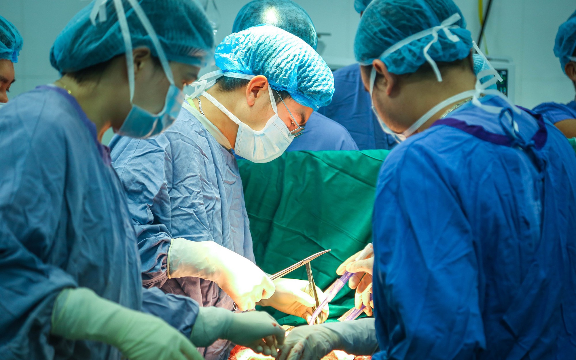 Đồng thời lấy đa tạng và ghép thận ngay tại y tế tuyến tỉnh: Dấu mốc mới của y tế Quảng Ninh- Ảnh 4.