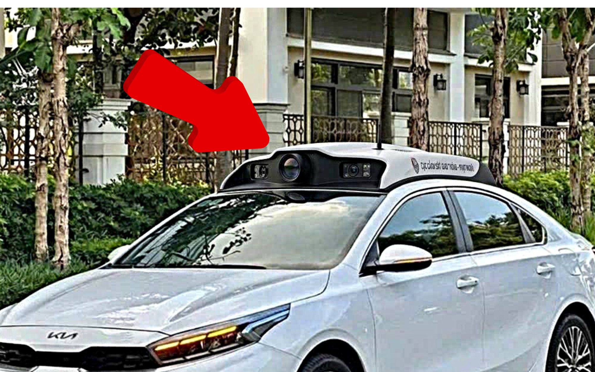 Xe gặp sự cố, đã đặt biển cảnh báo nhưng tại sao tài xế vẫn bị phạt ? - Ảnh 1.